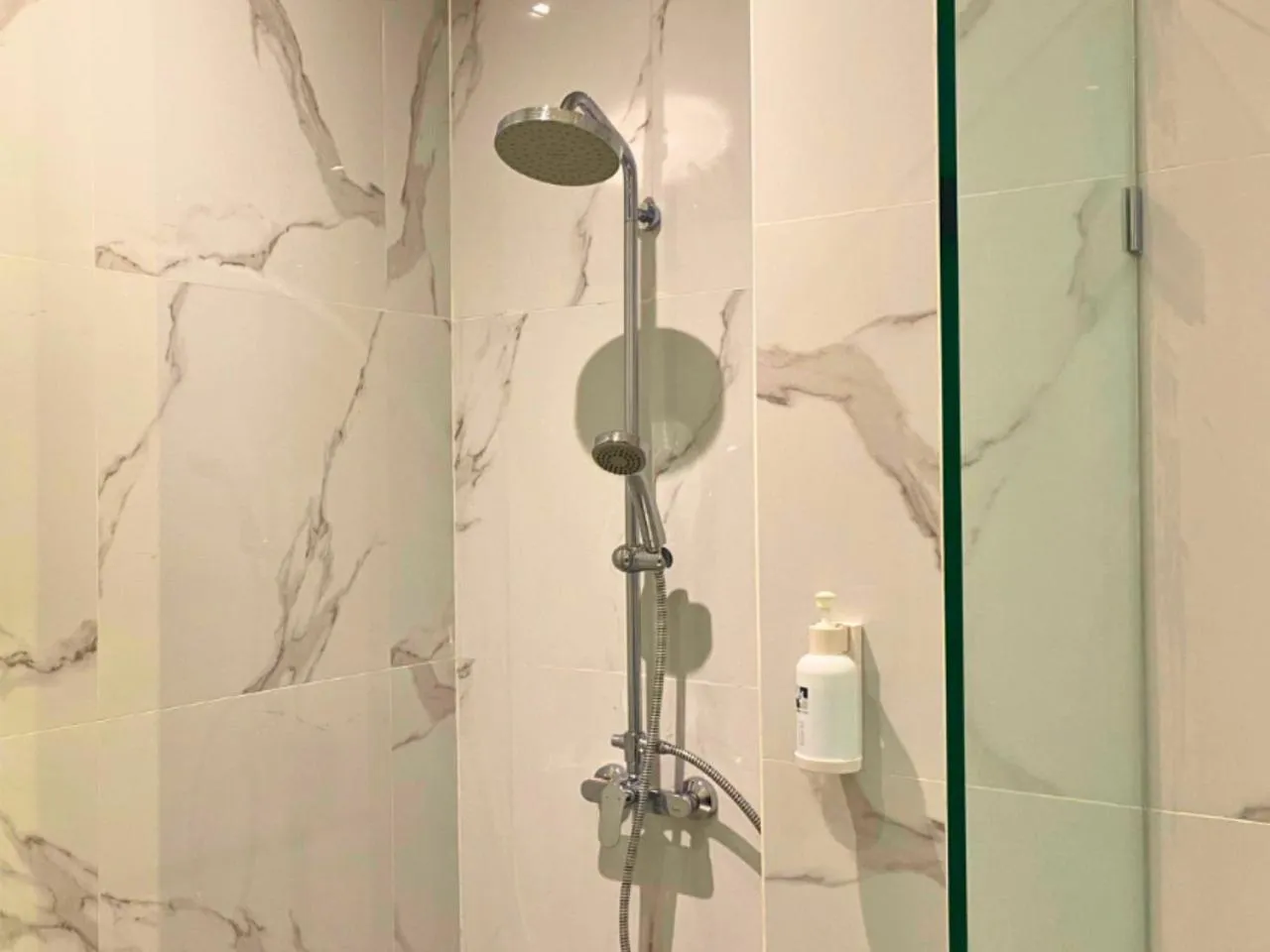 Zest Jemursari by Swiss-Belhotel International