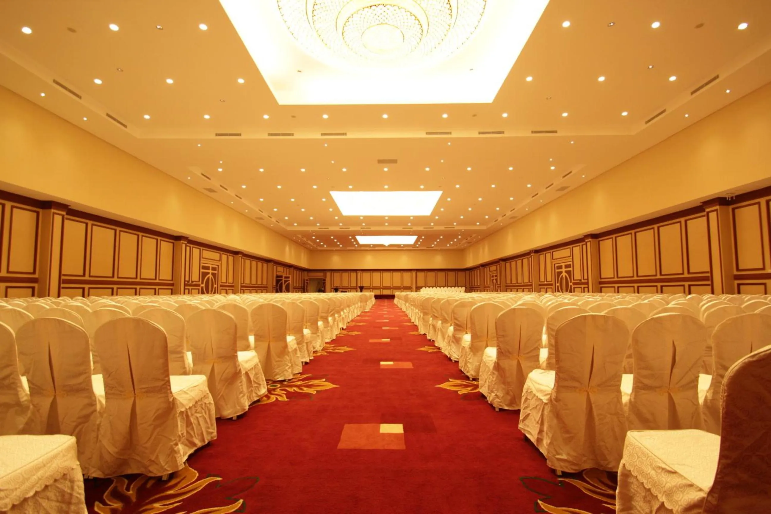 Business facilities in Ijen Suites Resort & Convention