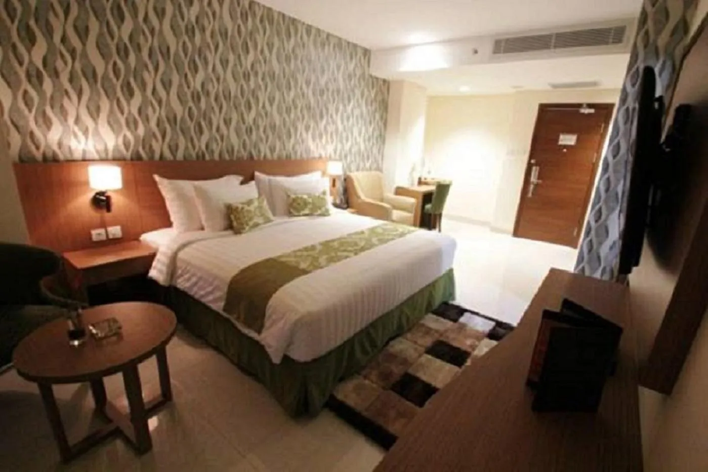 Bed in Ijen Suites Resort & Convention