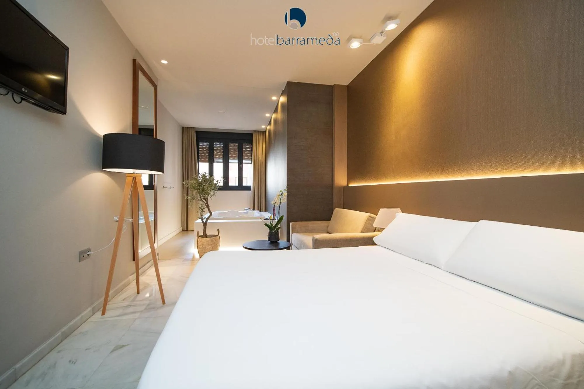 Bedroom, Bed in Hotel Barrameda