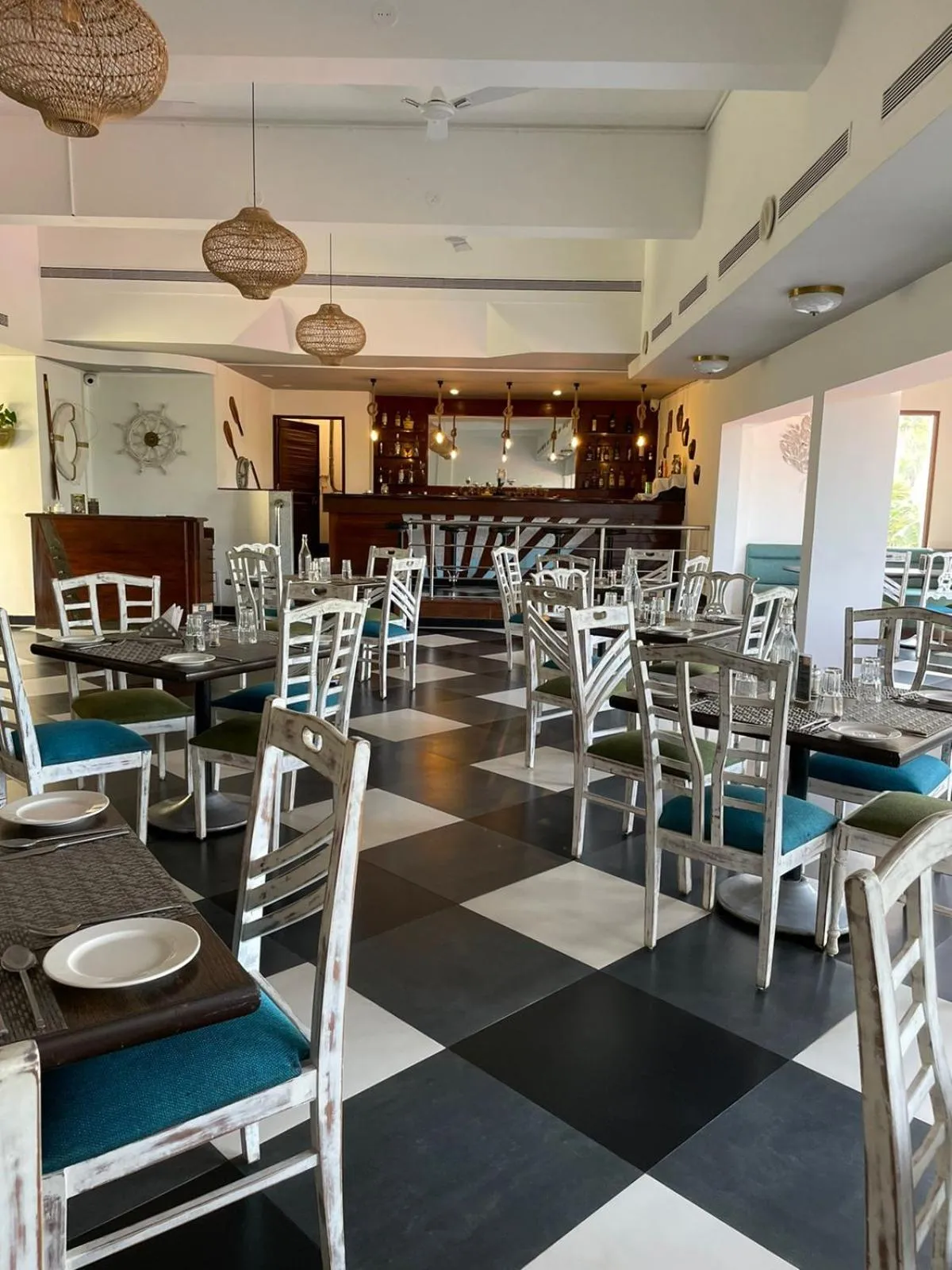 Restaurant/places to eat in Otium Goa Resort by The Oterra
