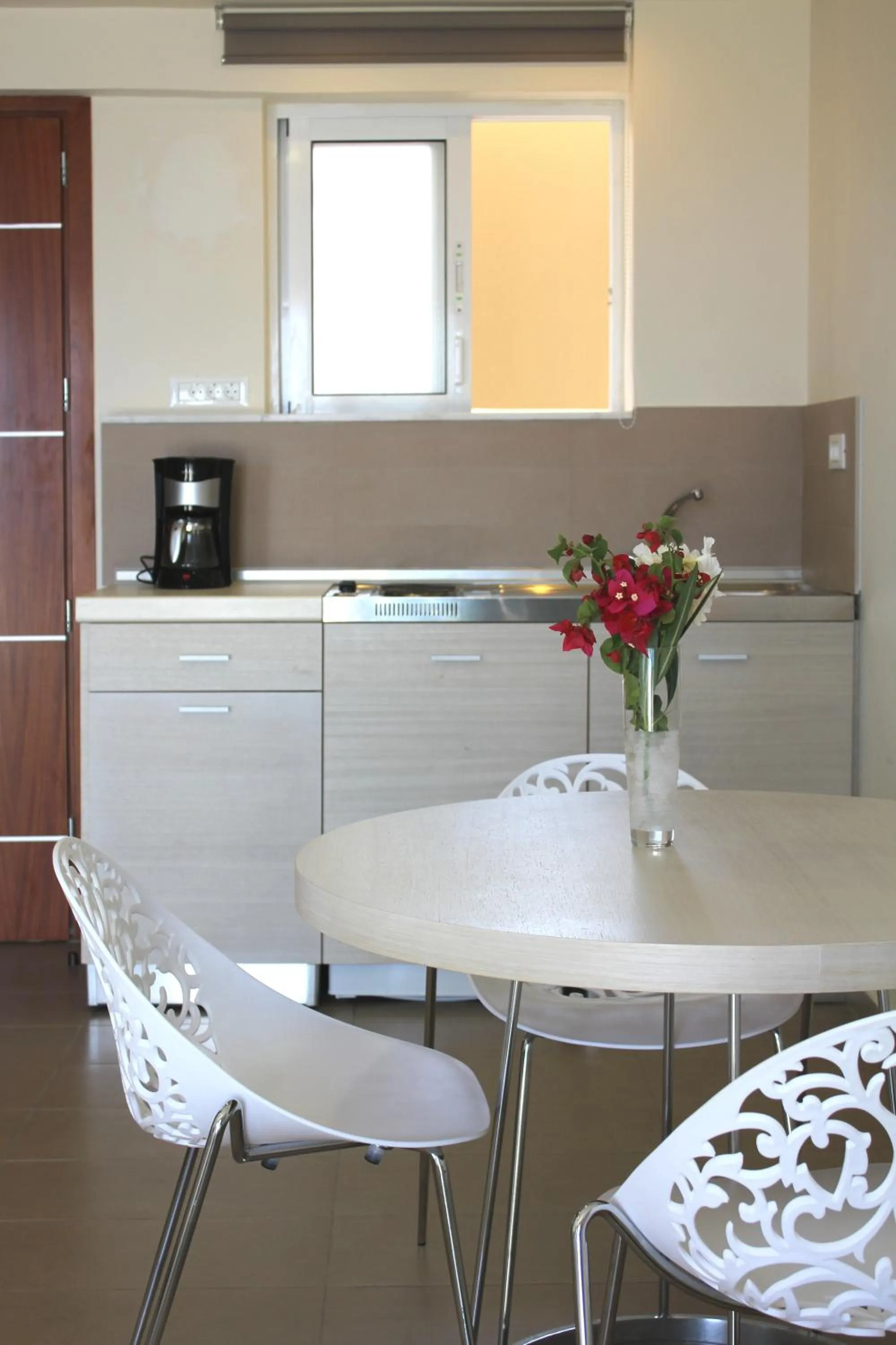 Dining area in Sea Melody Beach Hotel Apartments