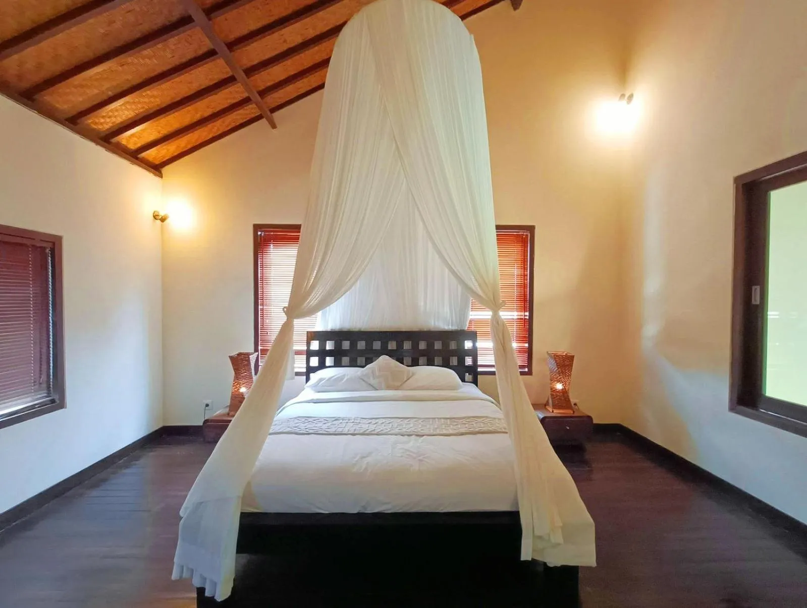 Bedroom, Bed in Sayang Taman Villas