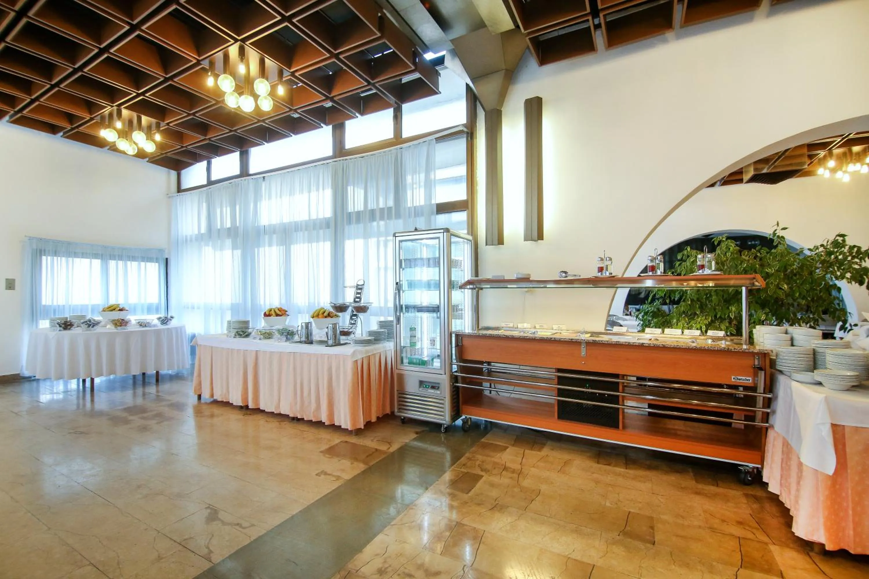 Buffet breakfast in Hotel Zagreb