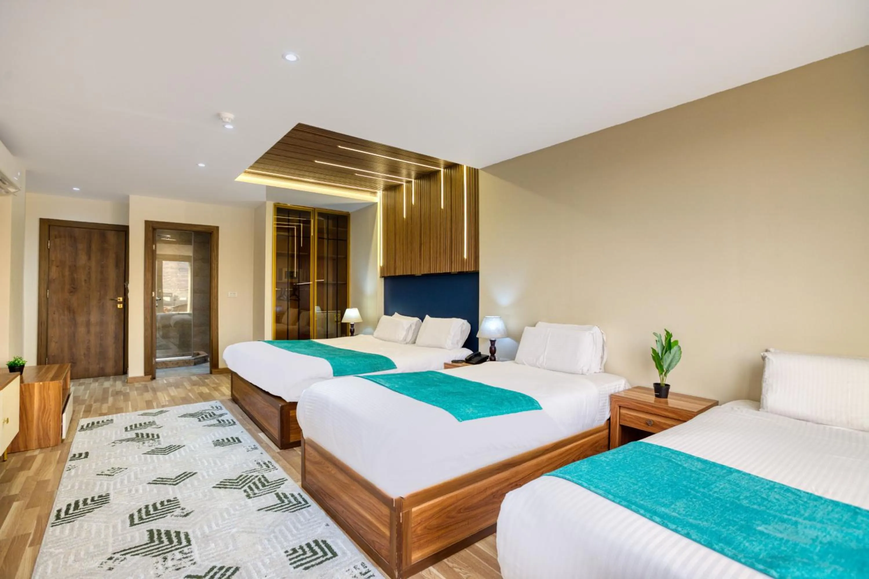 Photo of the whole room, Bed in Pyramids Yard Hotel