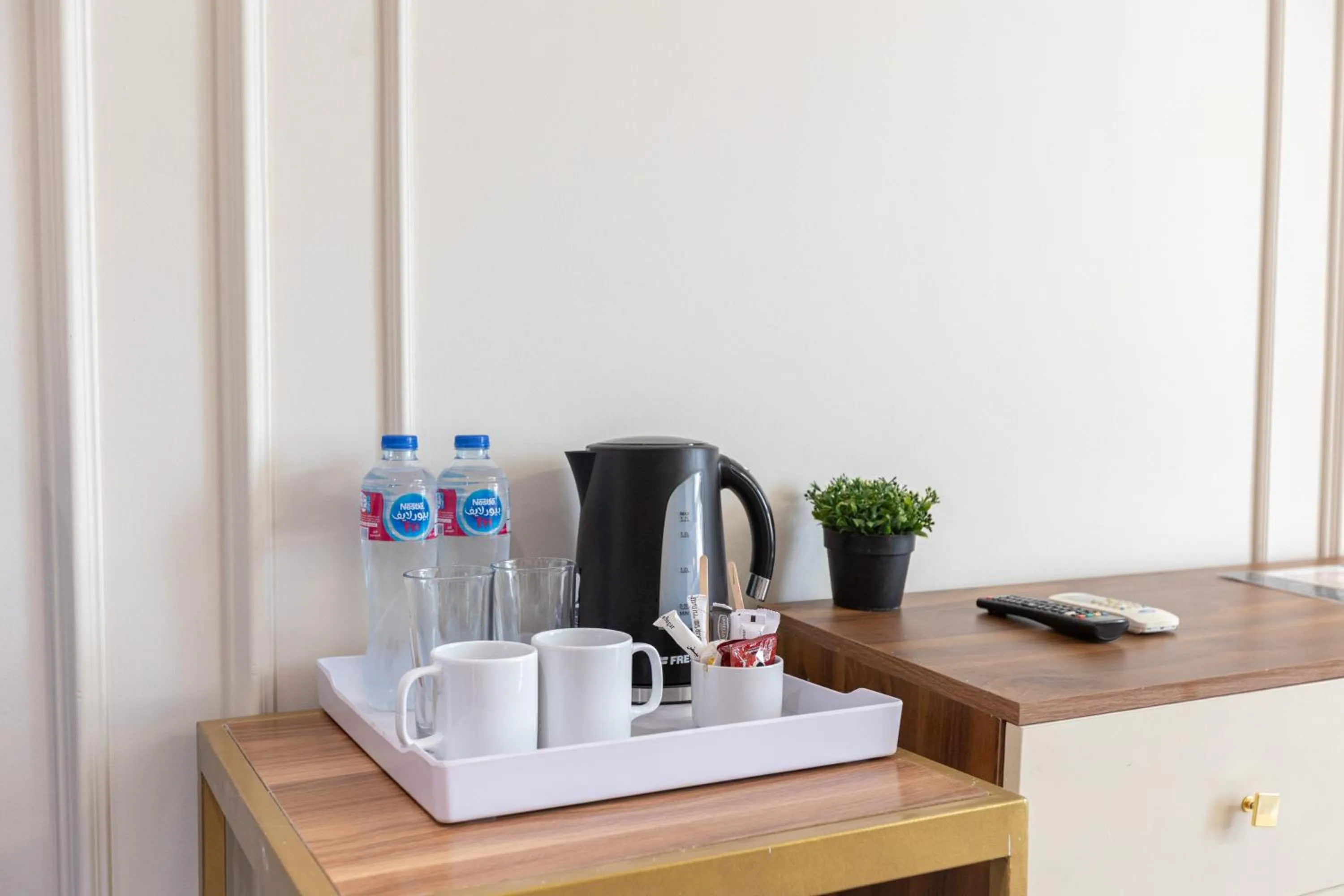 Coffee/tea facilities in Pyramids Yard Hotel