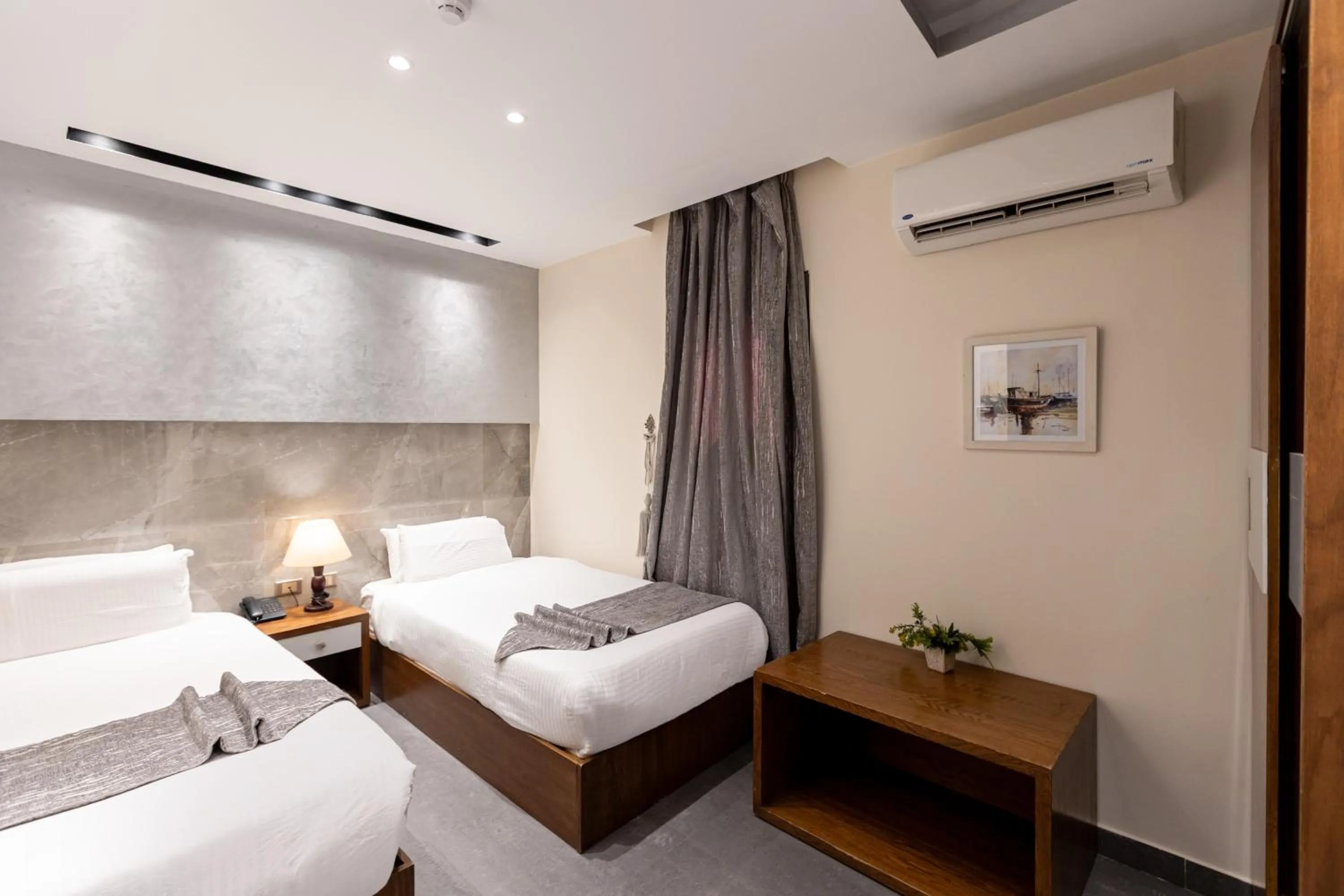 Bedroom, Bed in Pyramids Yard Hotel