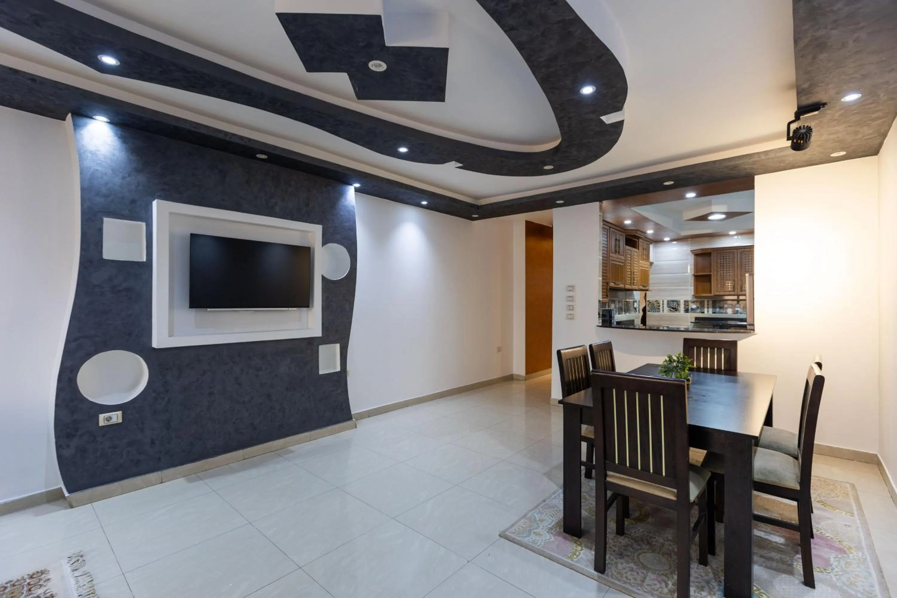 TV and multimedia in Pyramids Yard Hotel