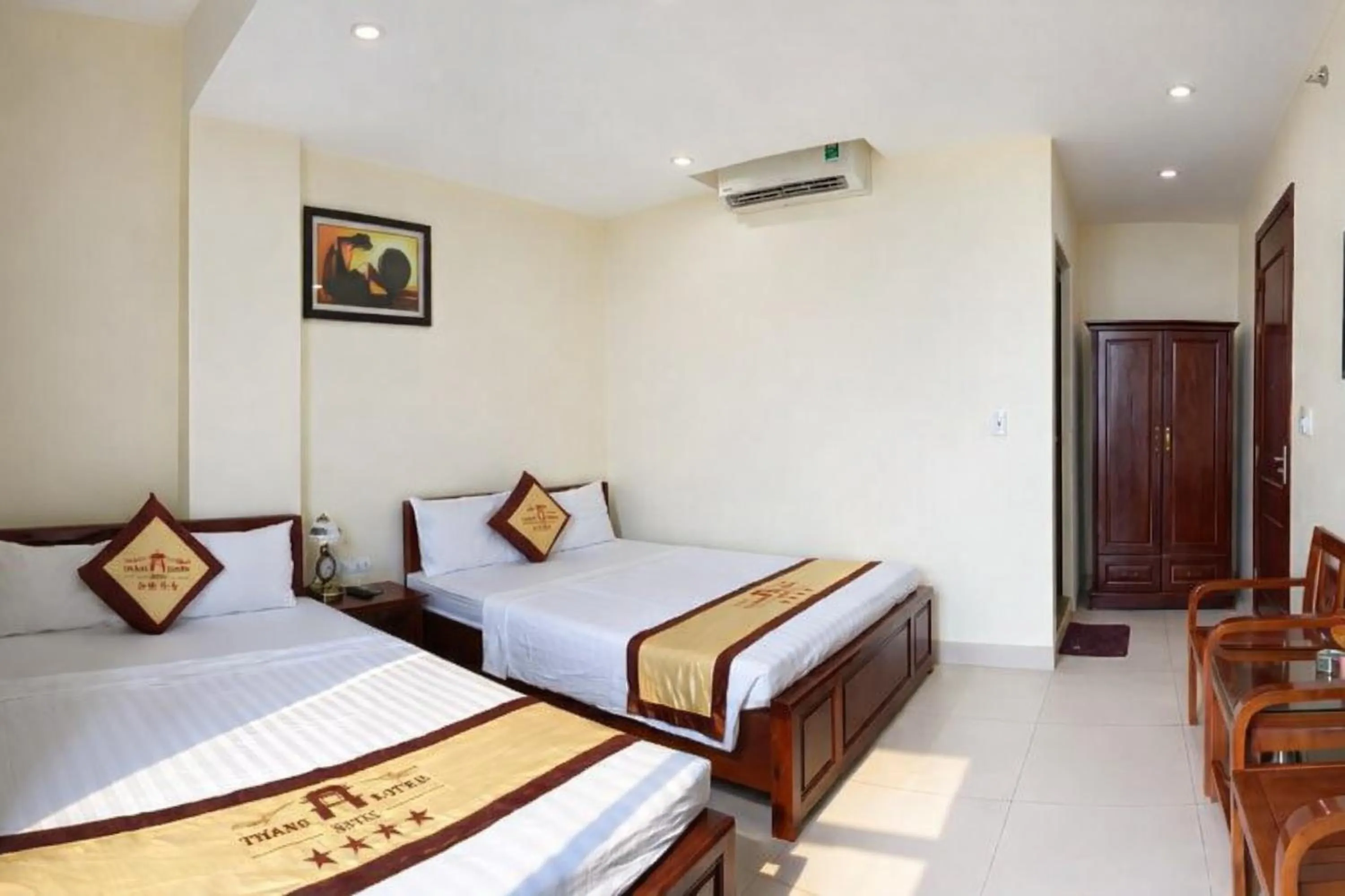 Photo of the whole room, Bed in Thăng Long Hotel Thanh Hoá