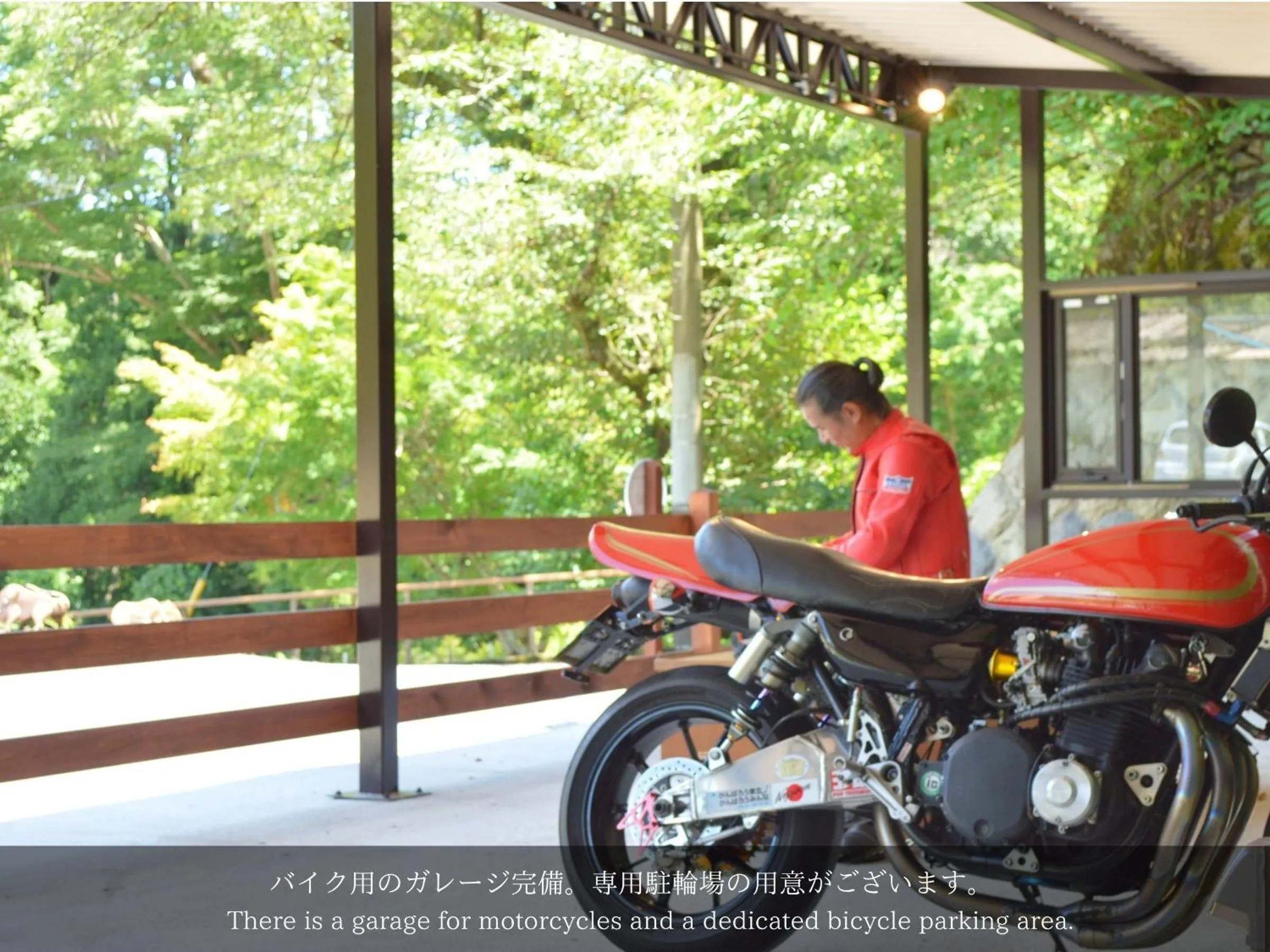Parking in Tatsuta Ryokan