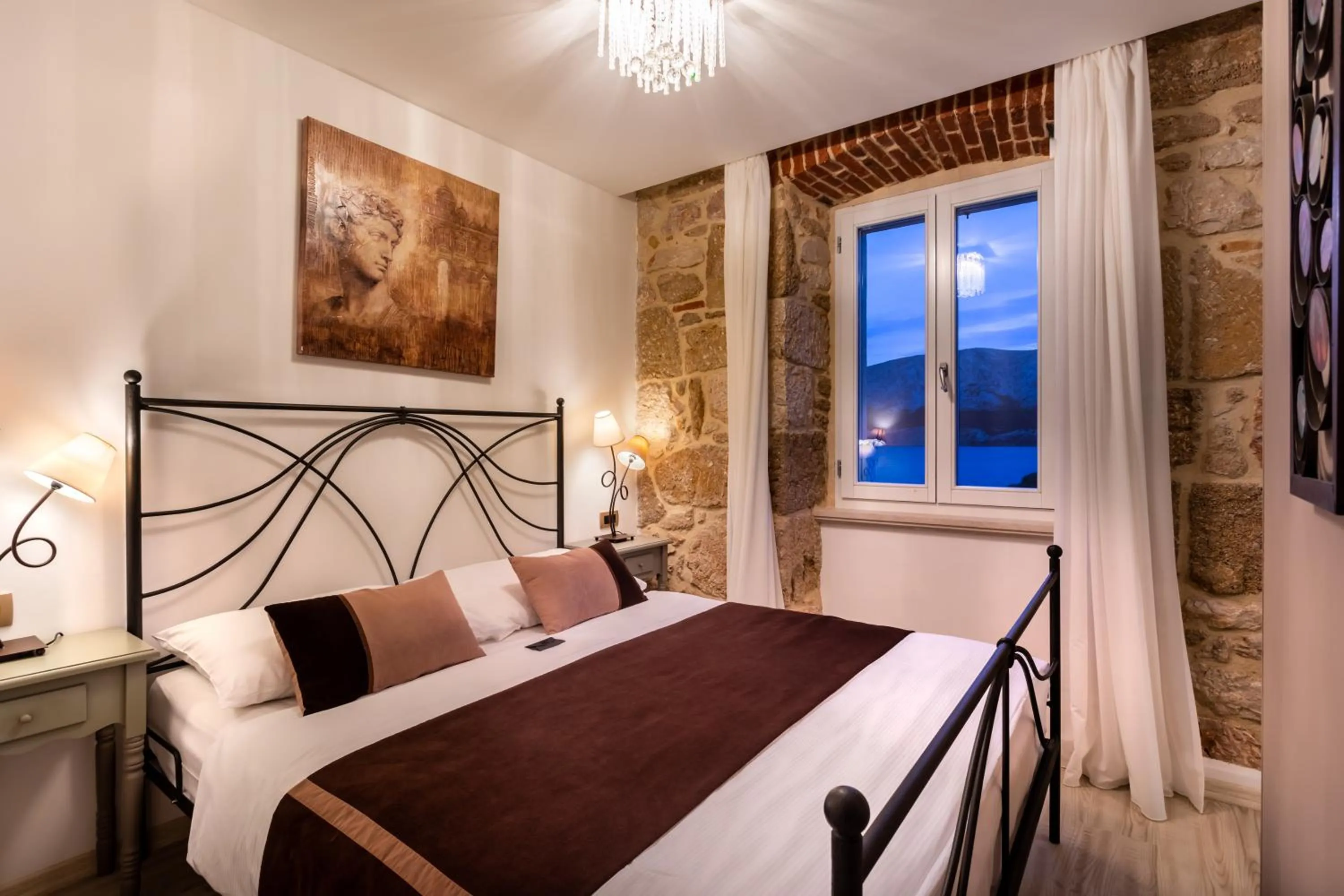 Bed in Hotel Heritage Forza