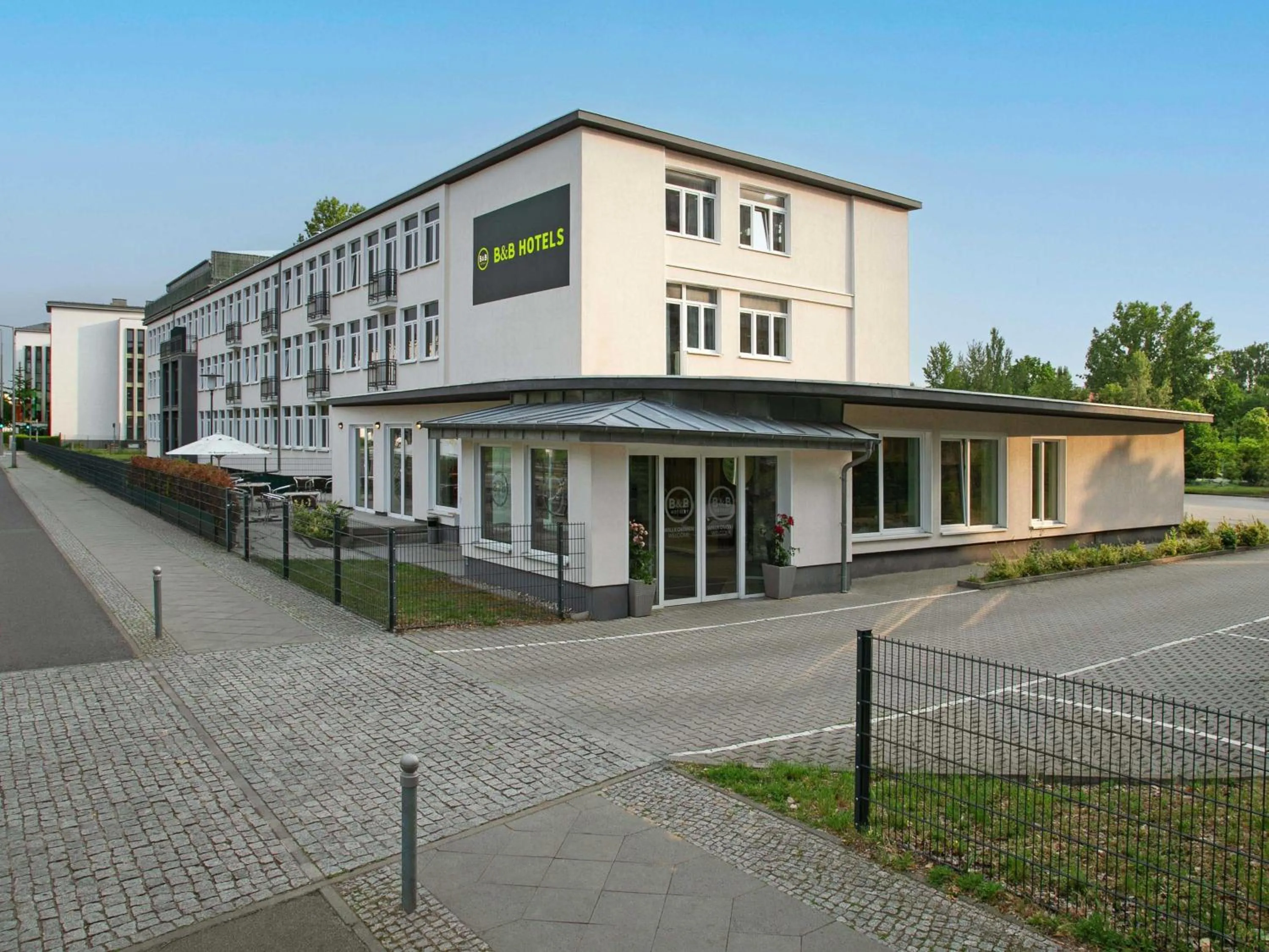 Property building in B&B HOTEL Berlin-Adlershof