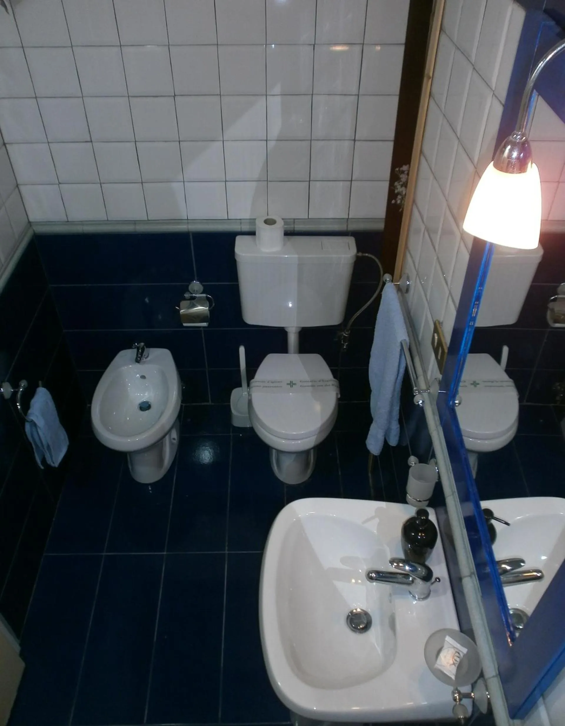 Bathroom in Salvone's house B&B