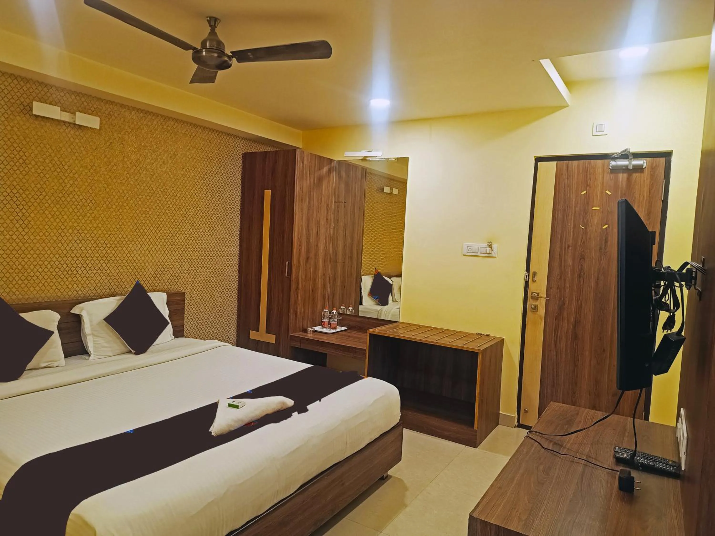 Bedroom in G Comforts Electronics City