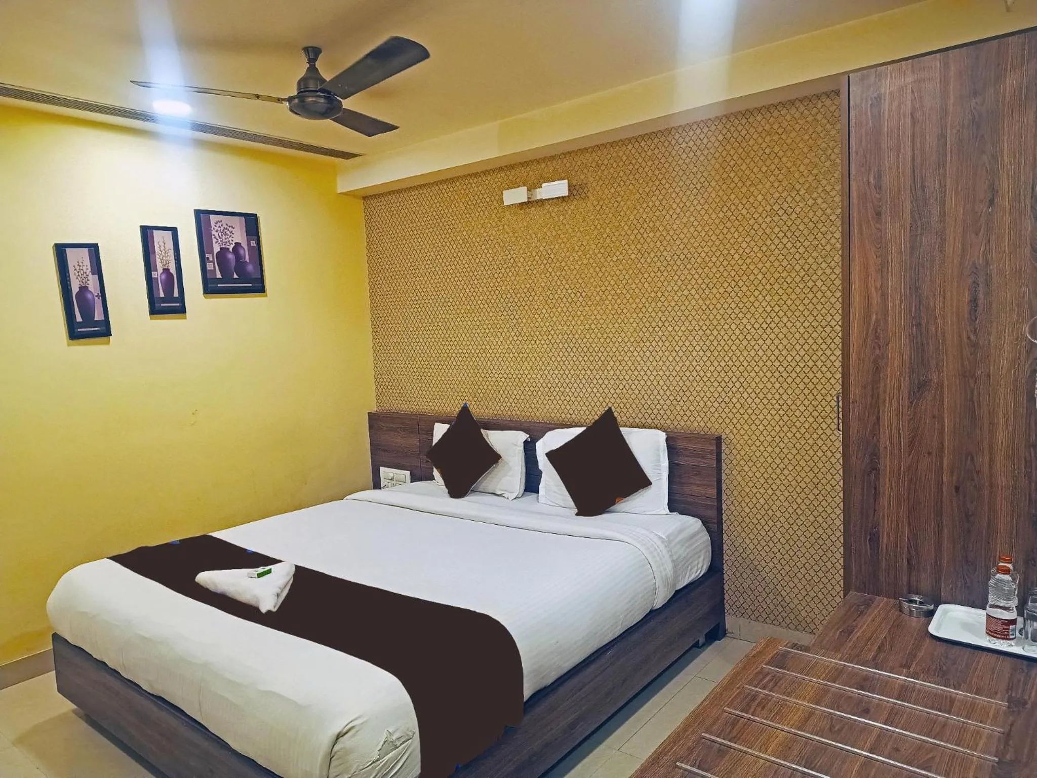 Bedroom in G Comforts Electronics City