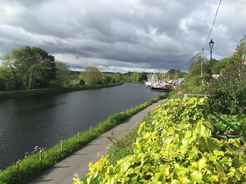 Property building in Sealladh Sona