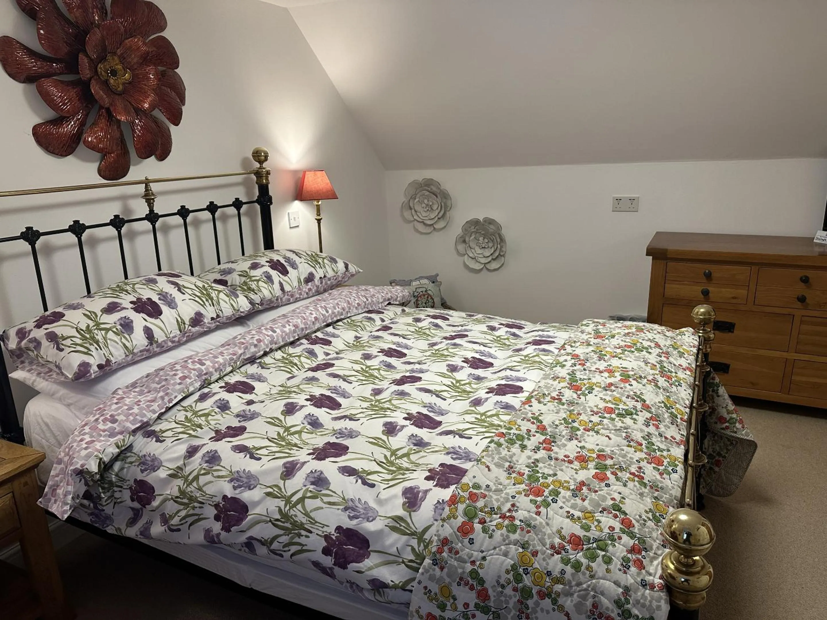 Bedroom, Bed in Sealladh Sona