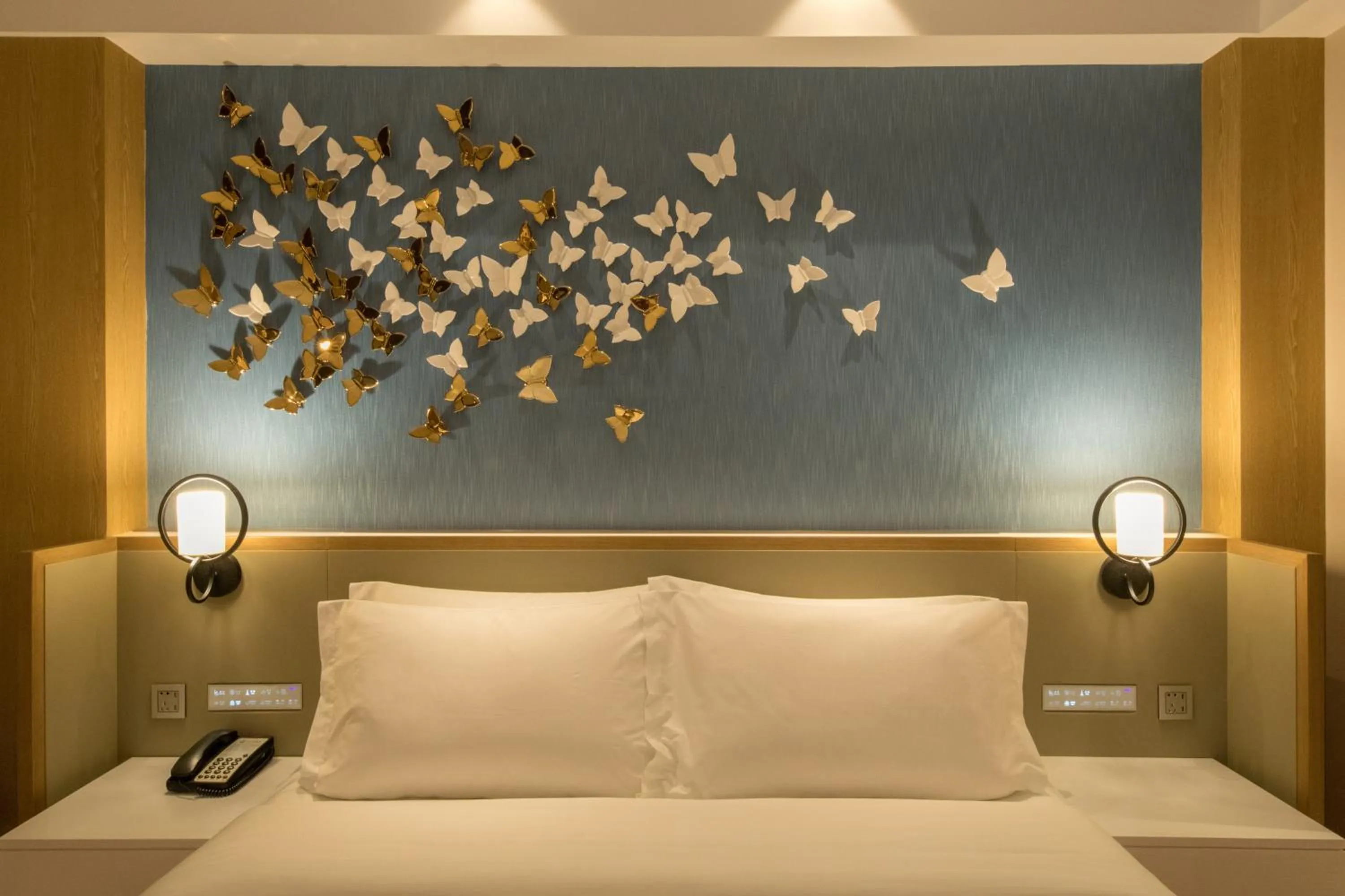 Bed in Crystal Orange Hangzhou Alibaba Future Technology City Hotel