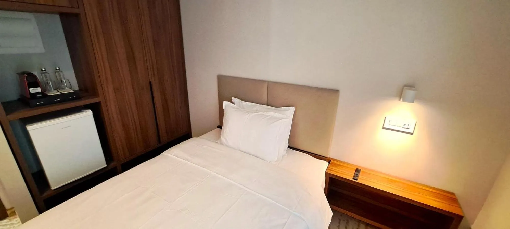 Bed in Embassy Romana