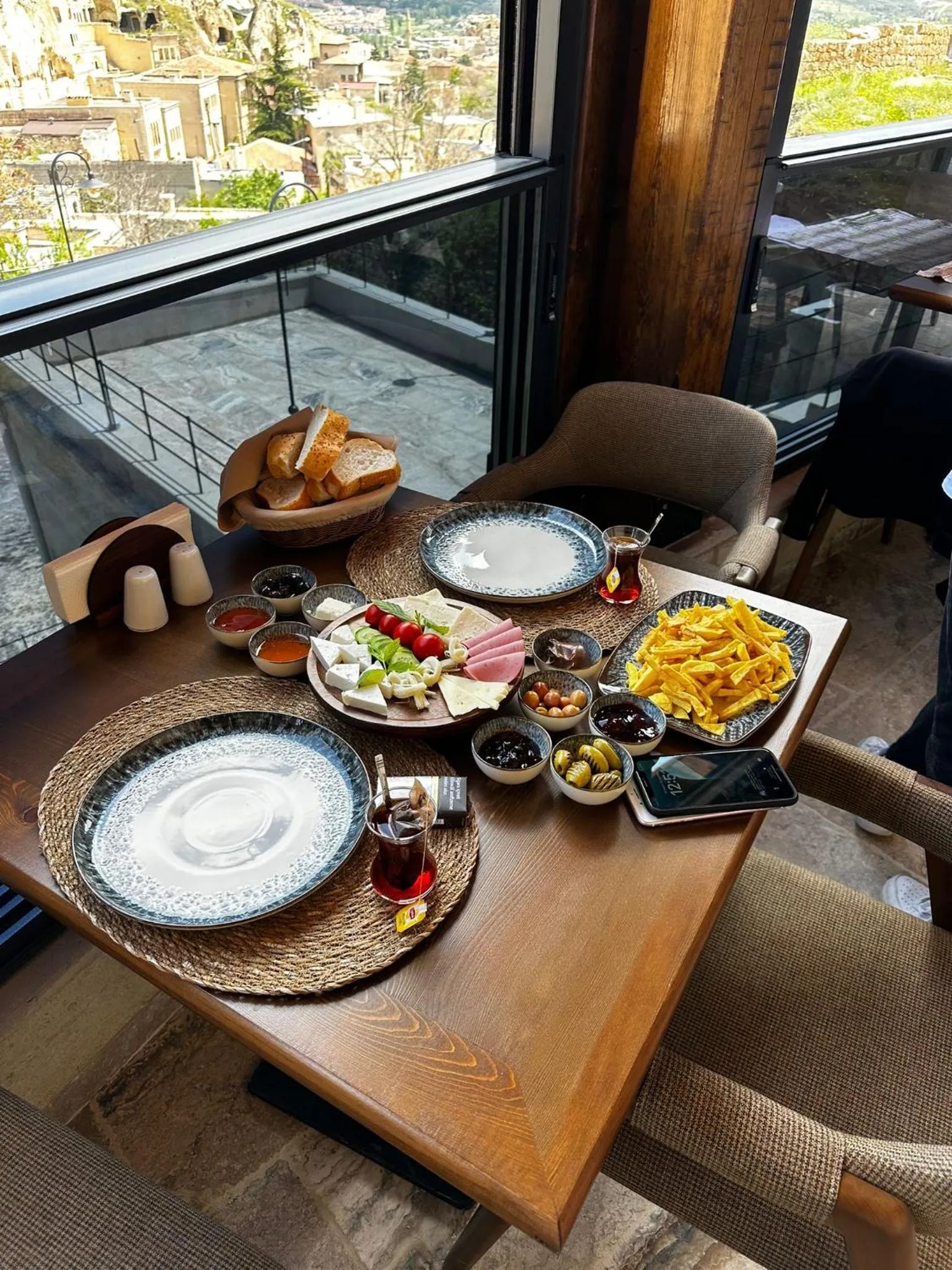 Breakfast in Lagoon Cave Suites