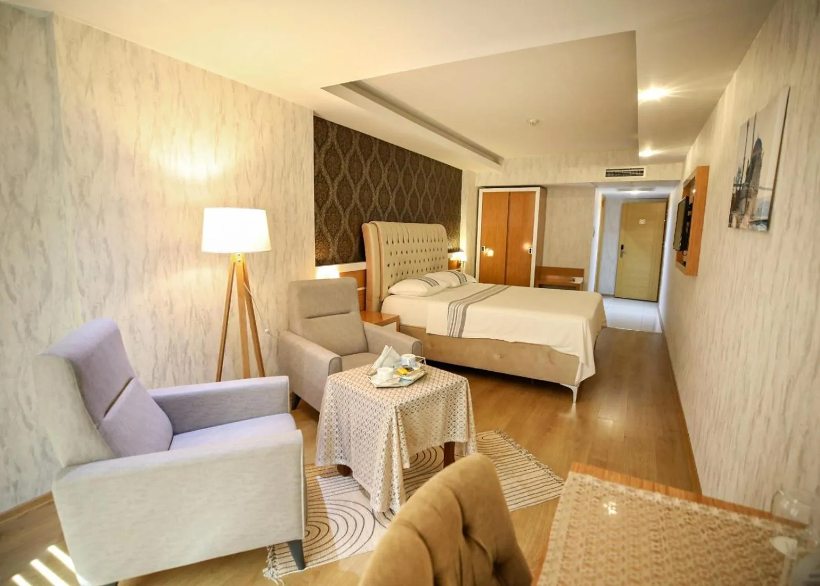 Photo of the whole room, Bed in Bayazıt Hotel