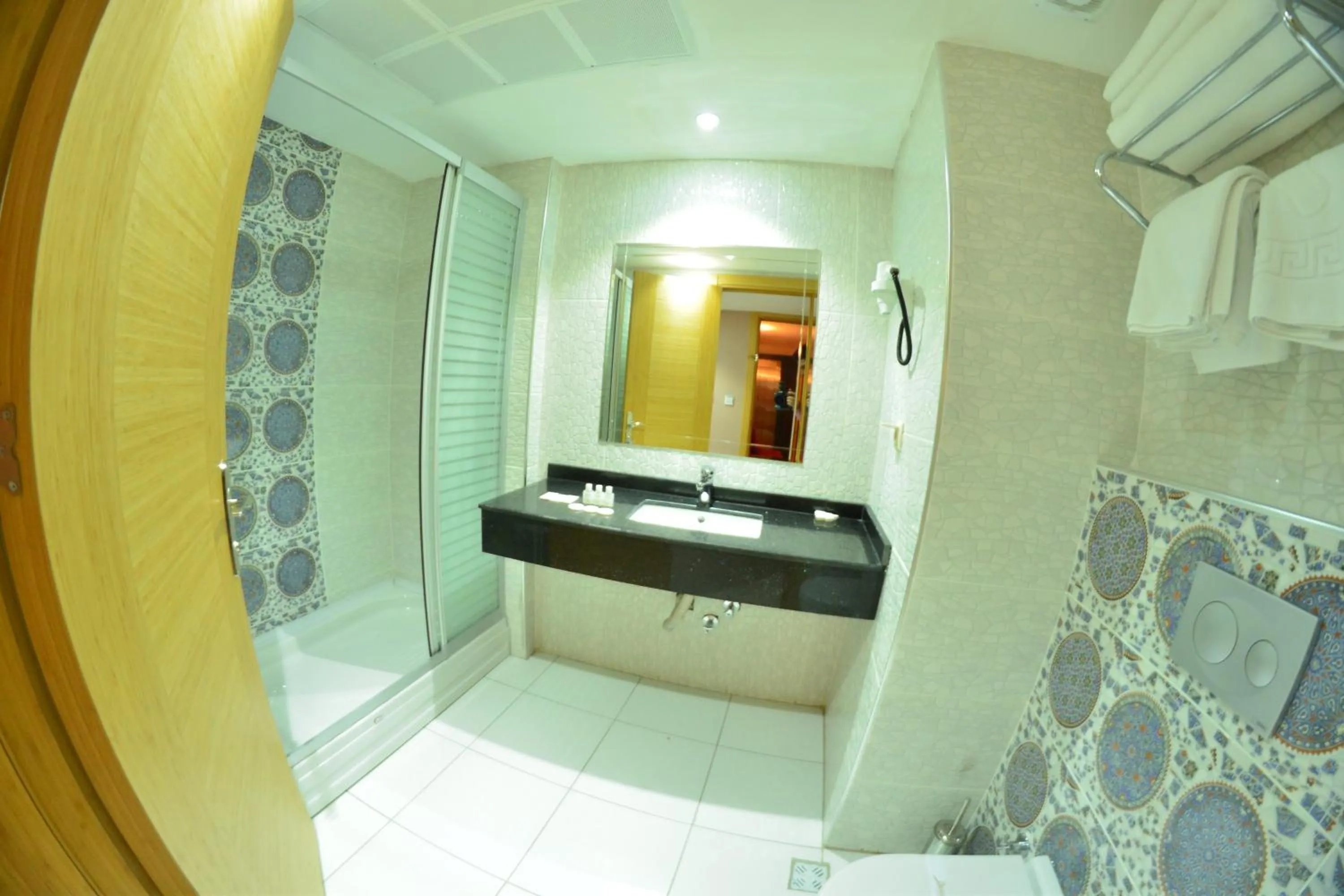 Bathroom in Bayazıt Hotel
