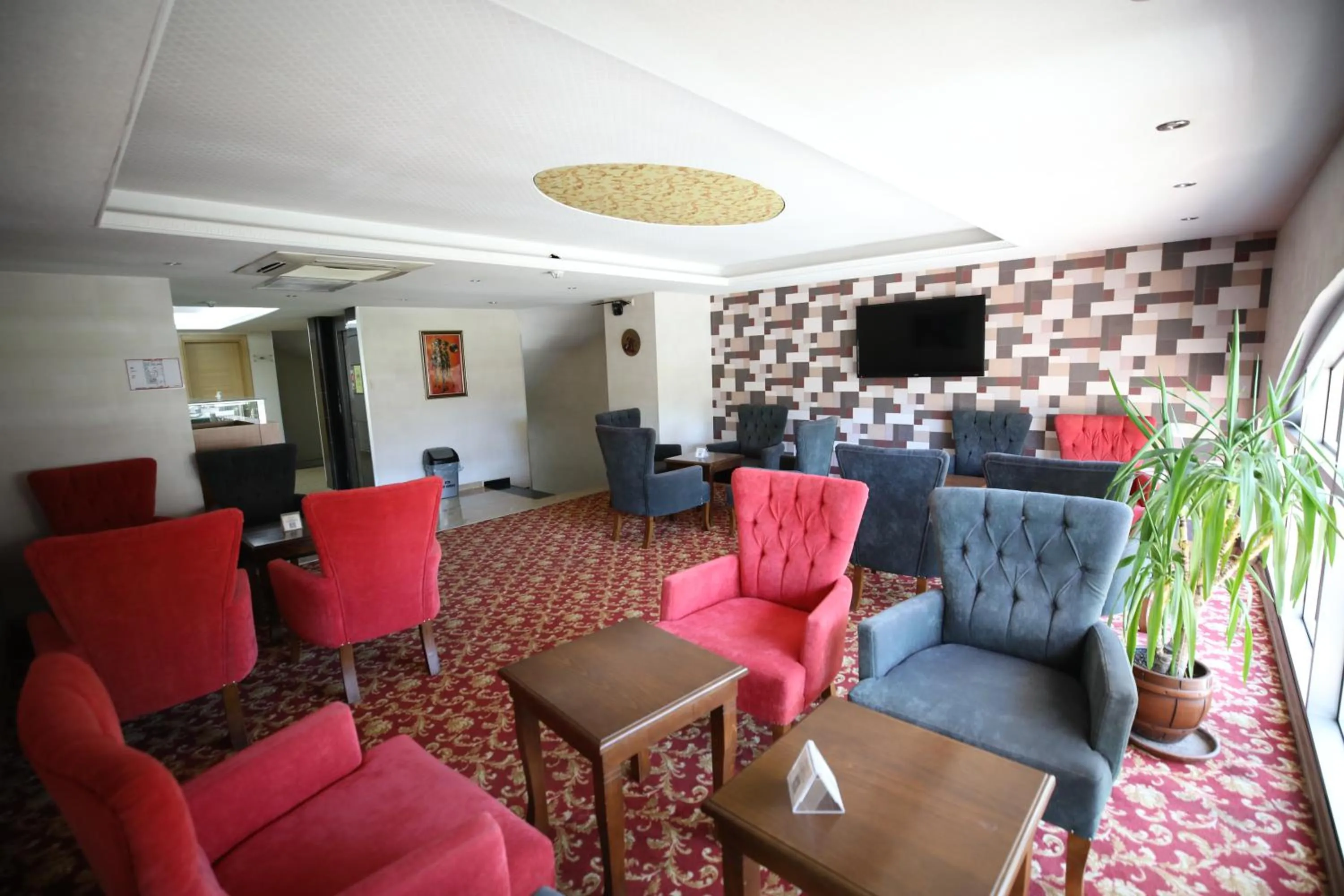 Seating area in Bayazıt Hotel