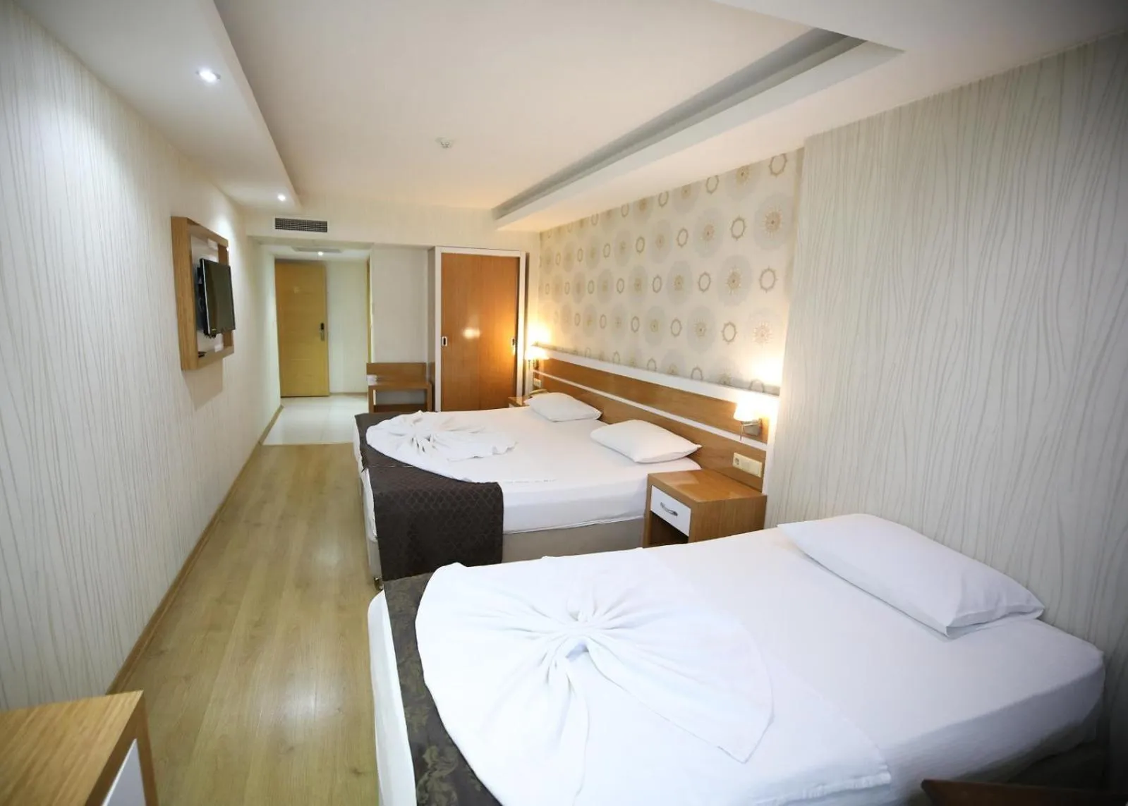 Photo of the whole room, Bed in Bayazıt Hotel