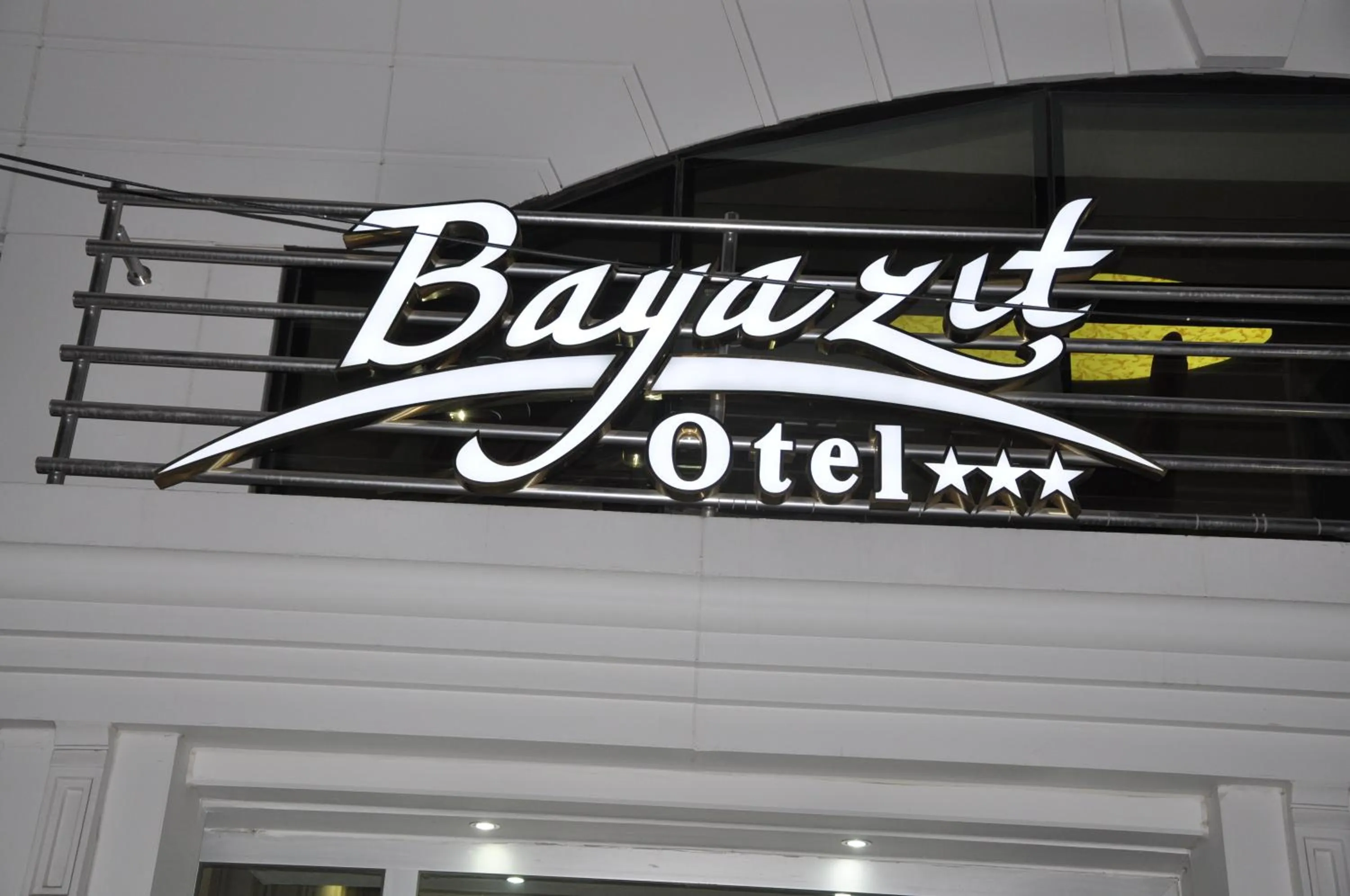 Property logo or sign in Bayazıt Hotel