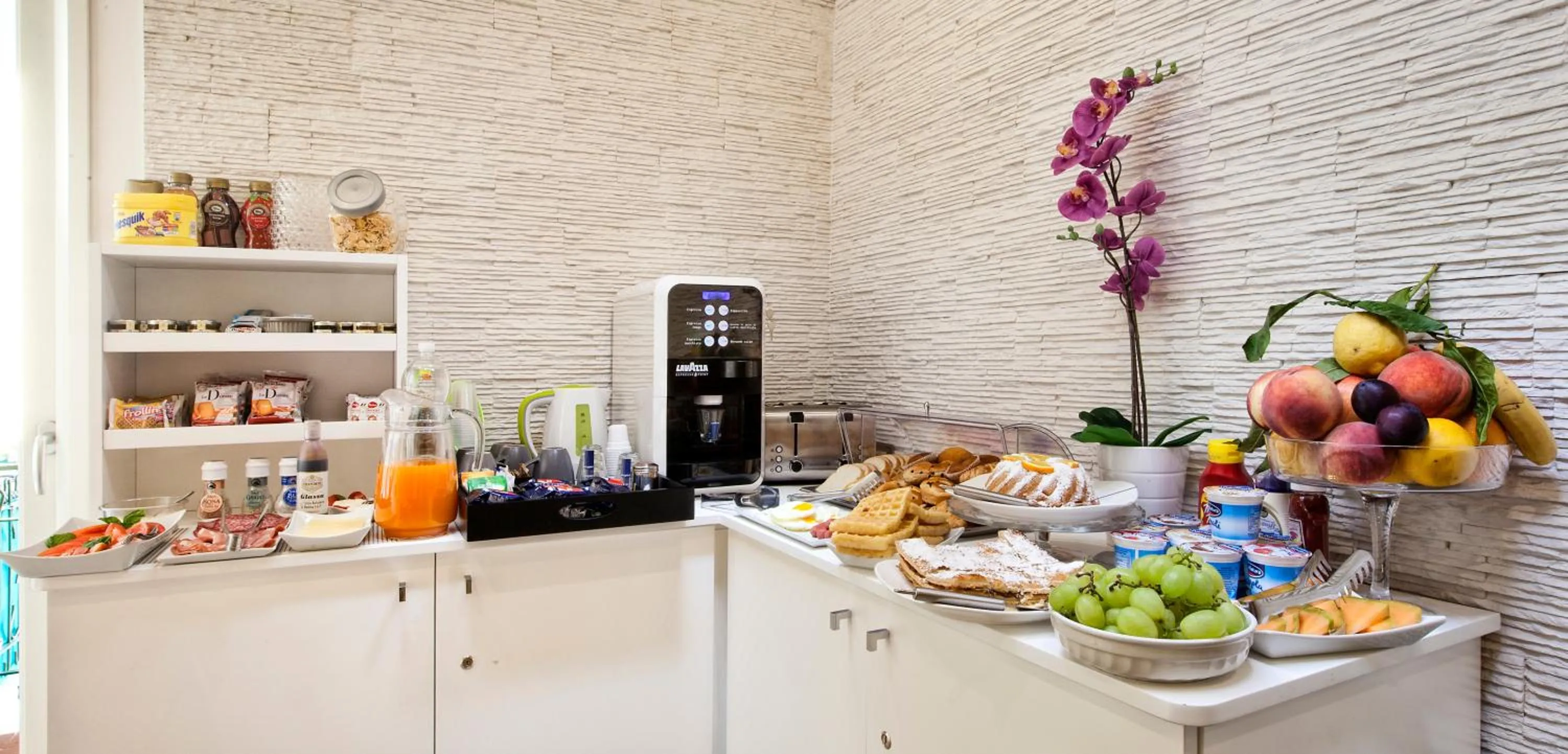 Lounge or bar in Vhome