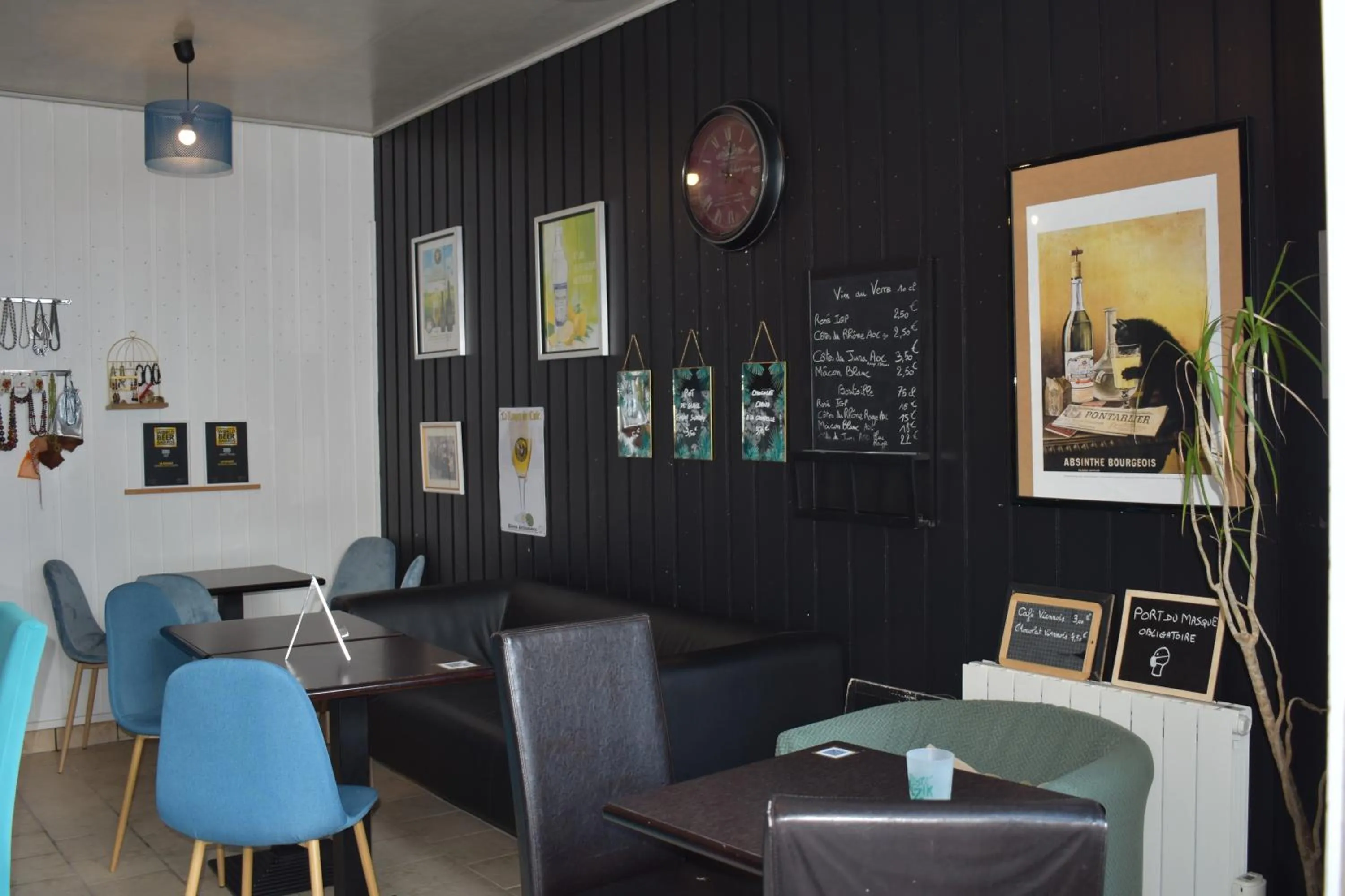 Restaurant/places to eat in Hôtel Le Mélèze