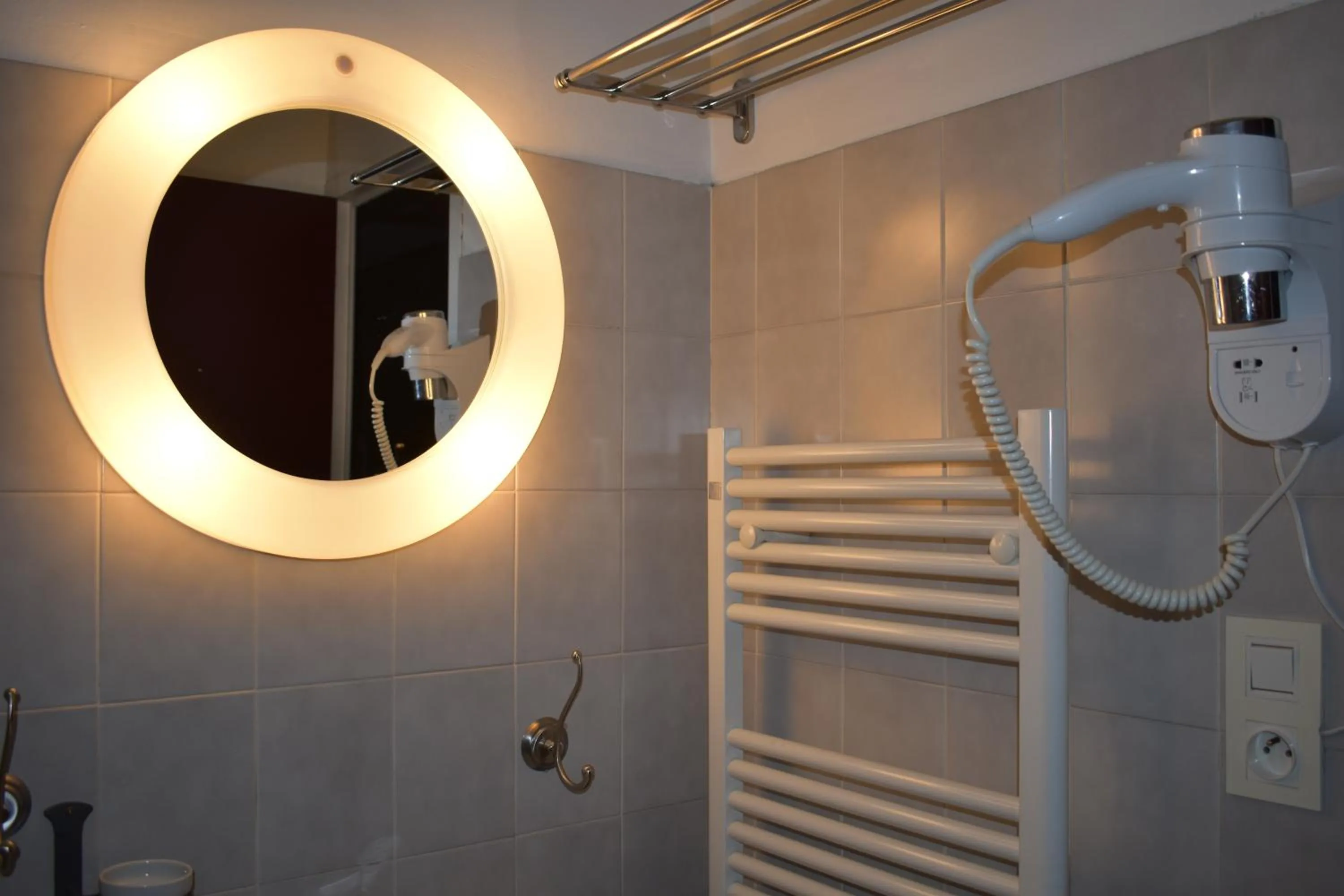 Bathroom in Hôtel Le Mélèze