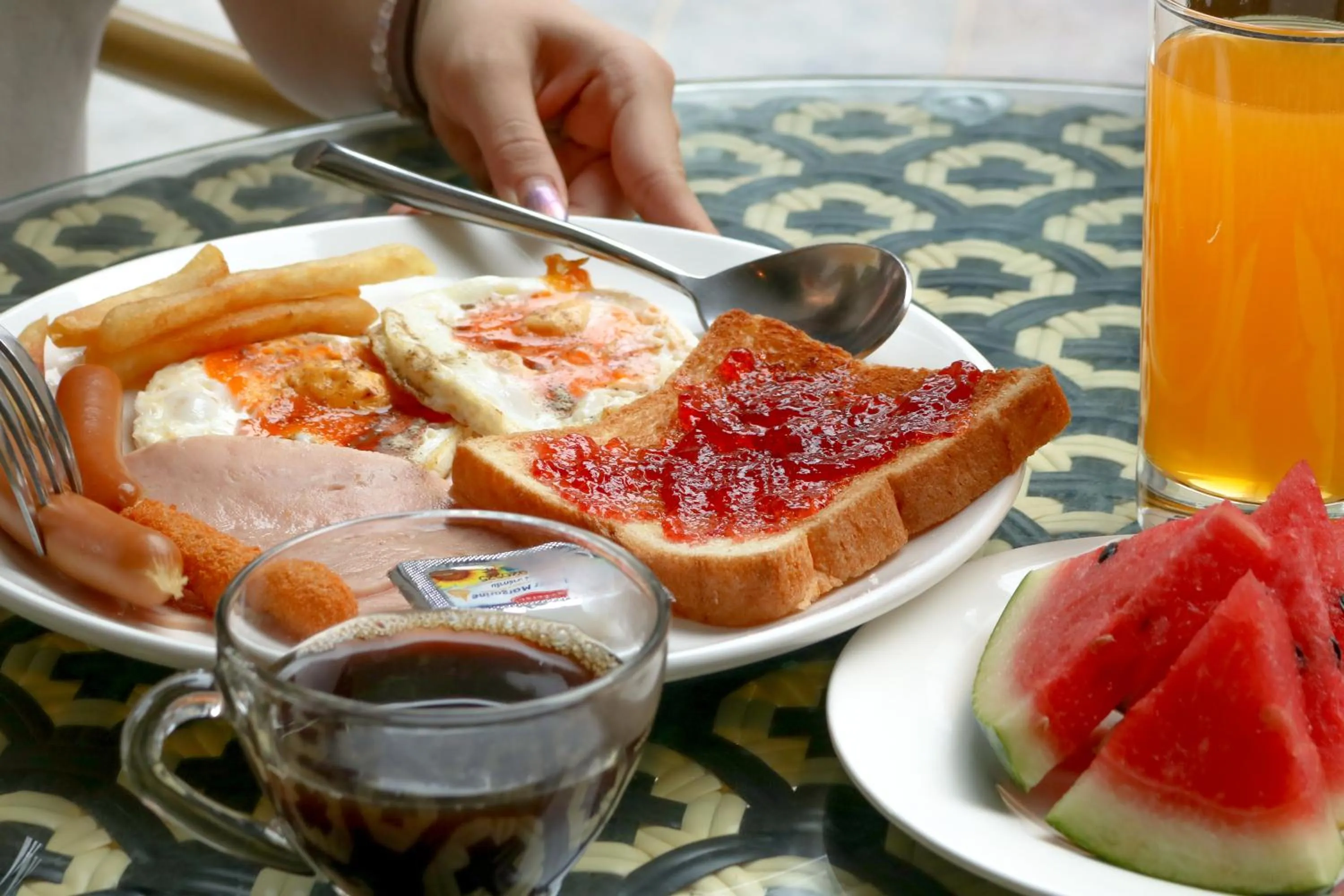 Food in The Riche Boutique Hotel Don Mueang Airport