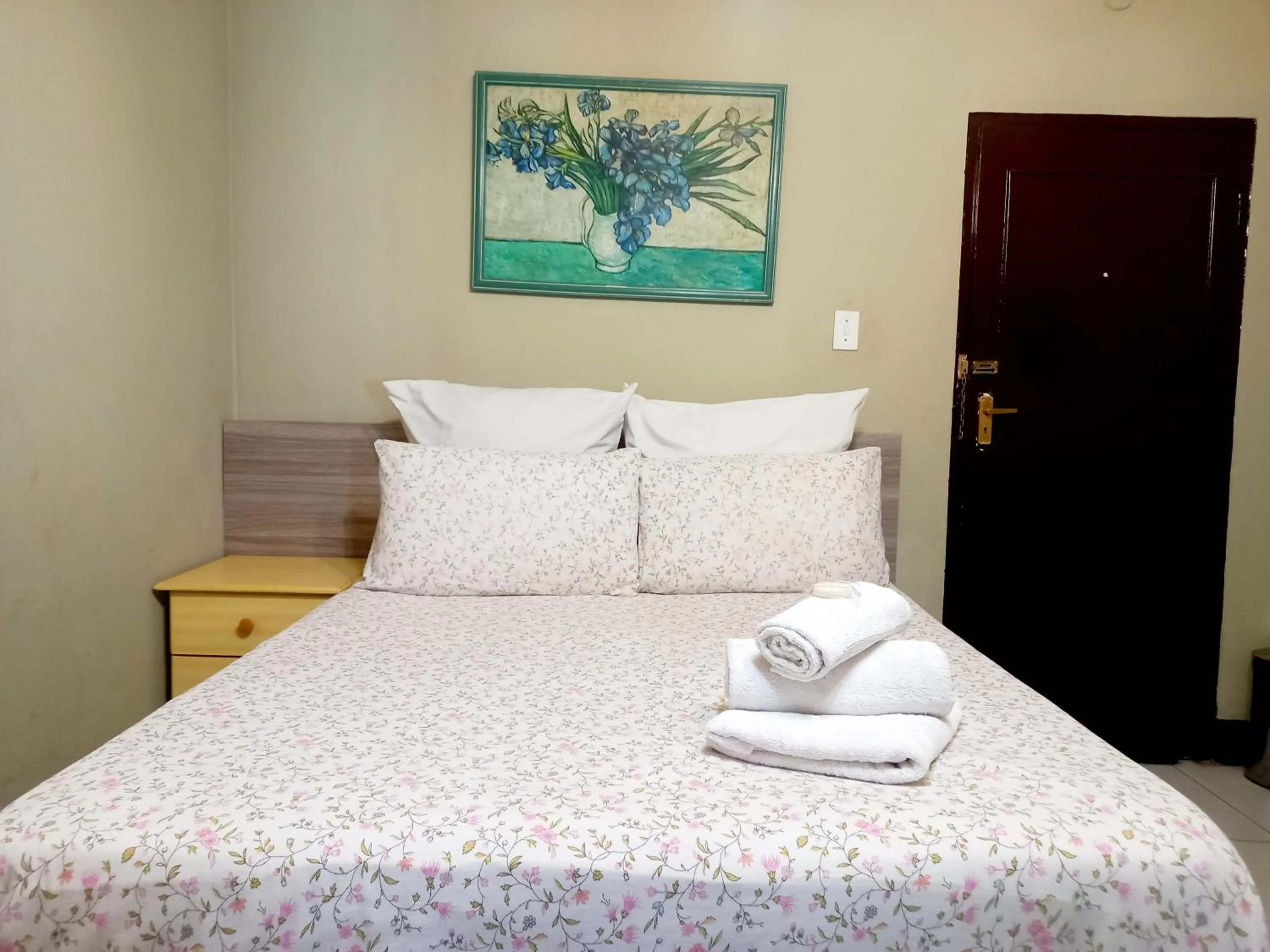 Photo of the whole room, Bed in G&G Guesthouse