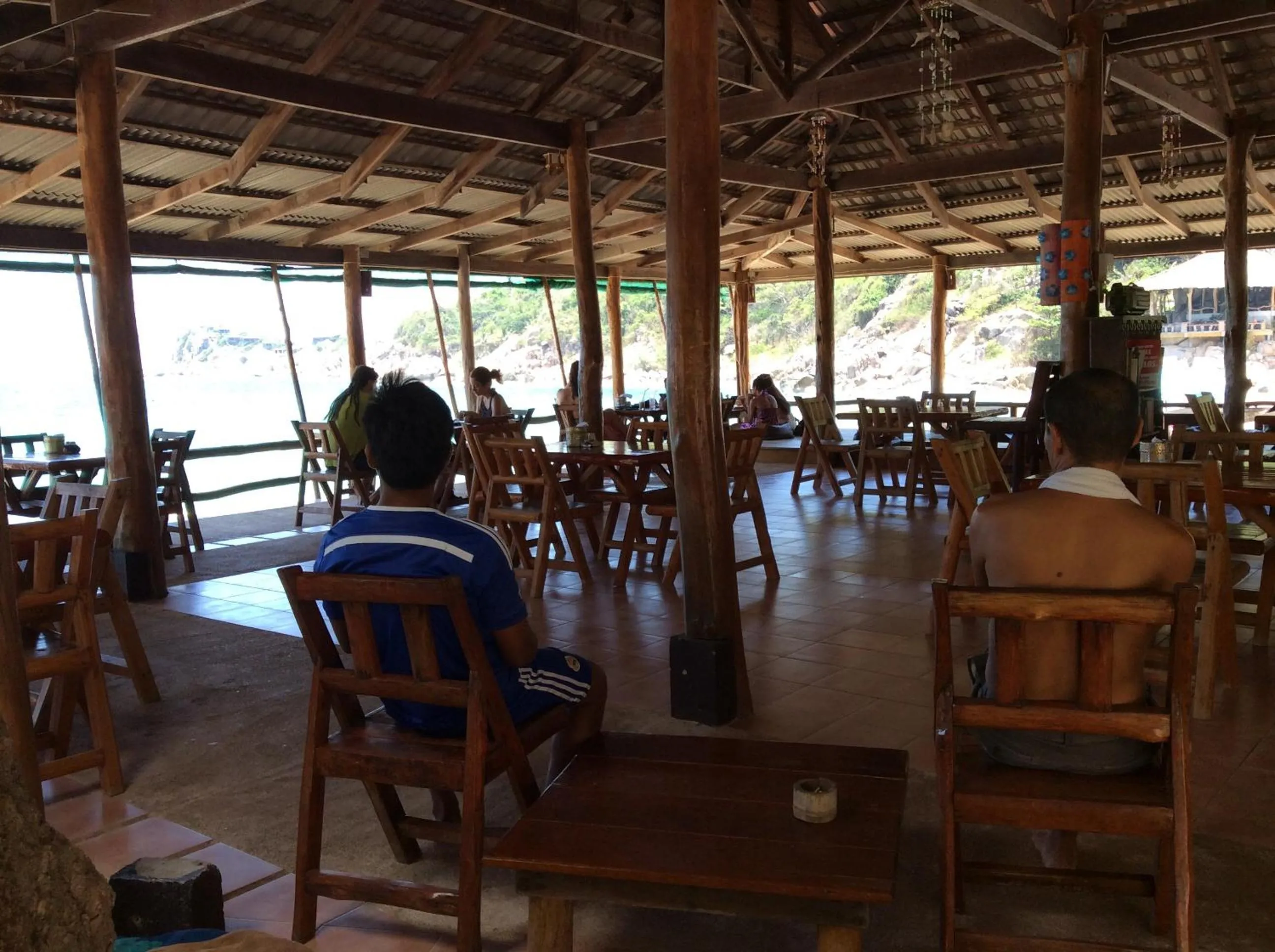 Restaurant/places to eat in Aow Leuk Grand Hill