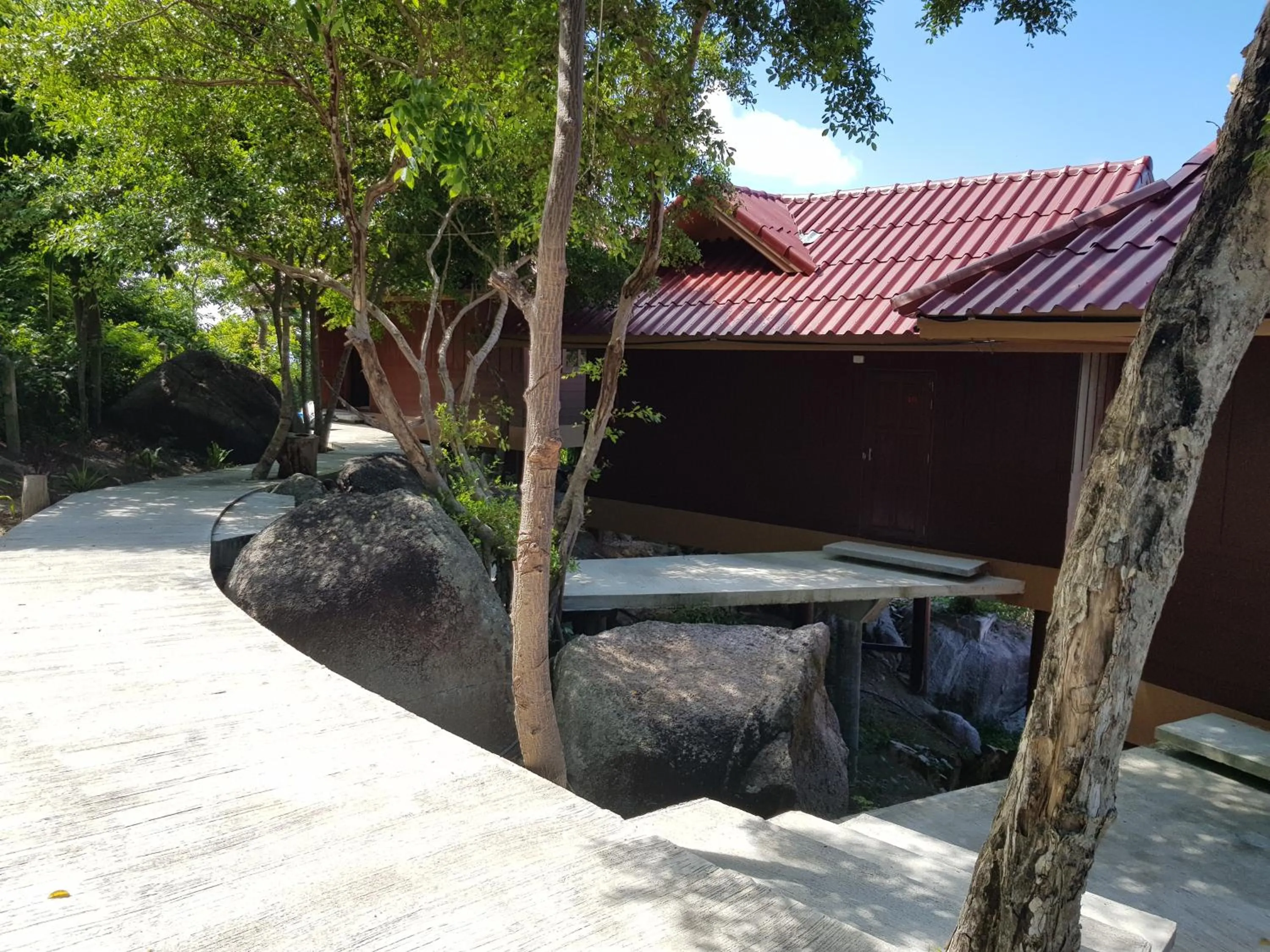 Garden view in Aow Leuk Grand Hill