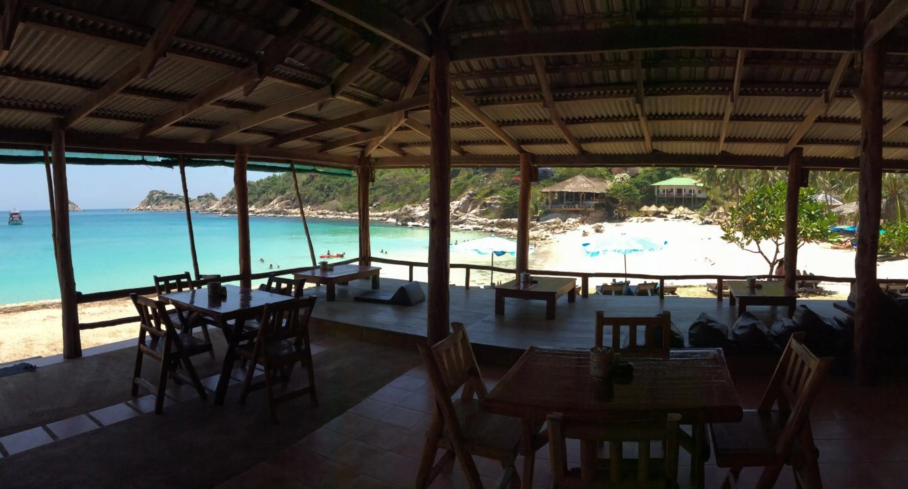 Restaurant/places to eat in Aow Leuk Grand Hill