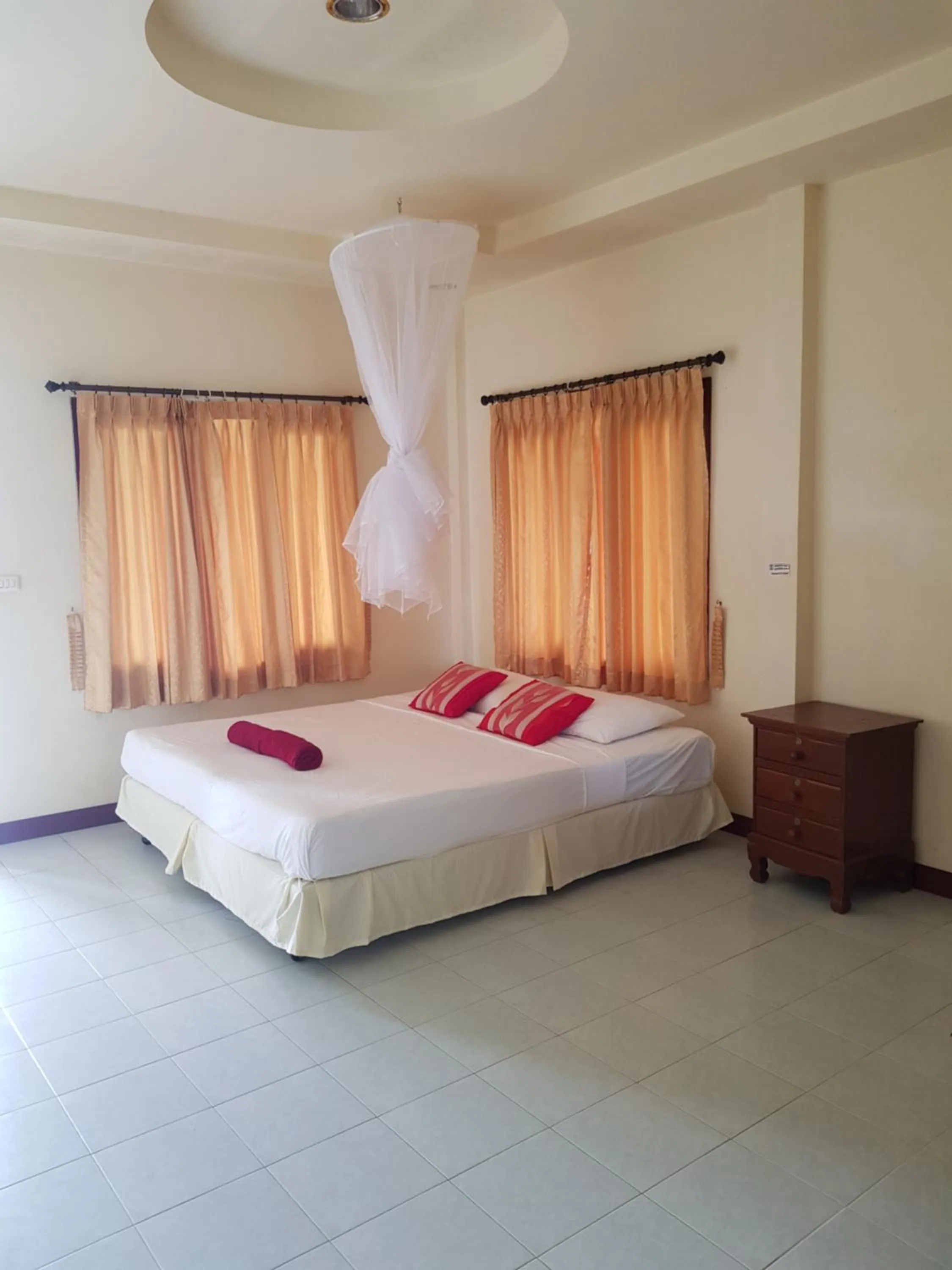 Bedroom, Bed in Aow Leuk Grand Hill