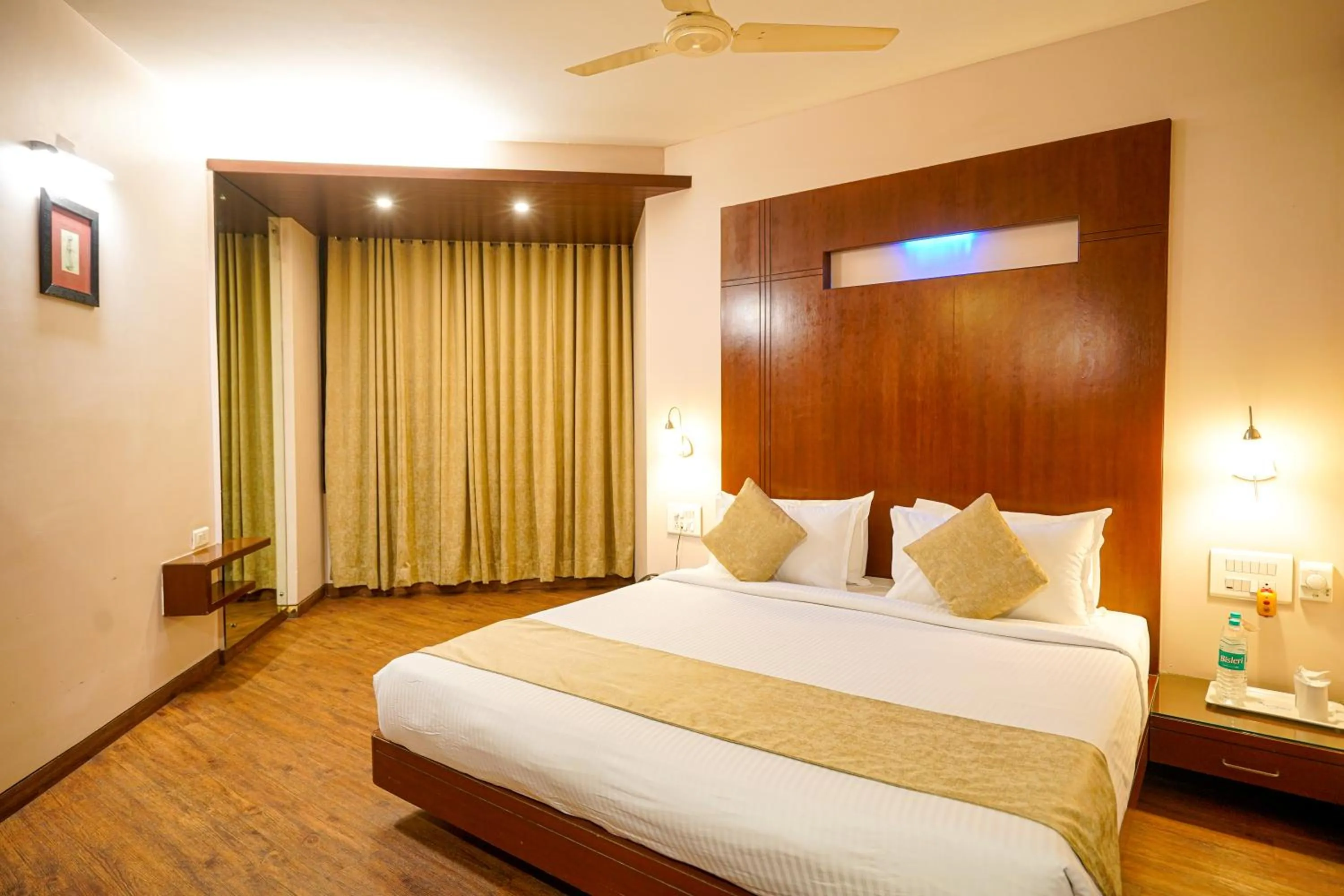 Bed in Hotel Mayura