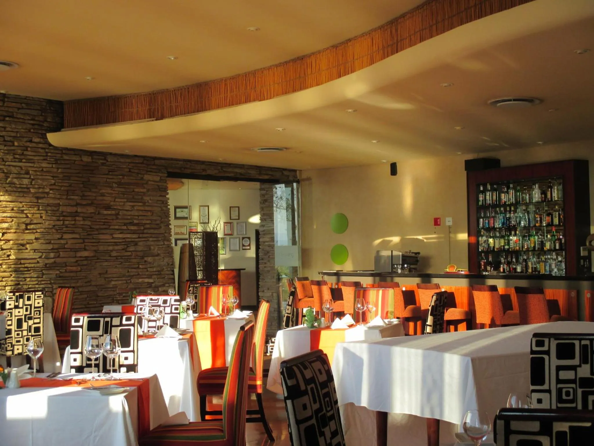 Restaurant/places to eat in Maropeng Boutique Hotel