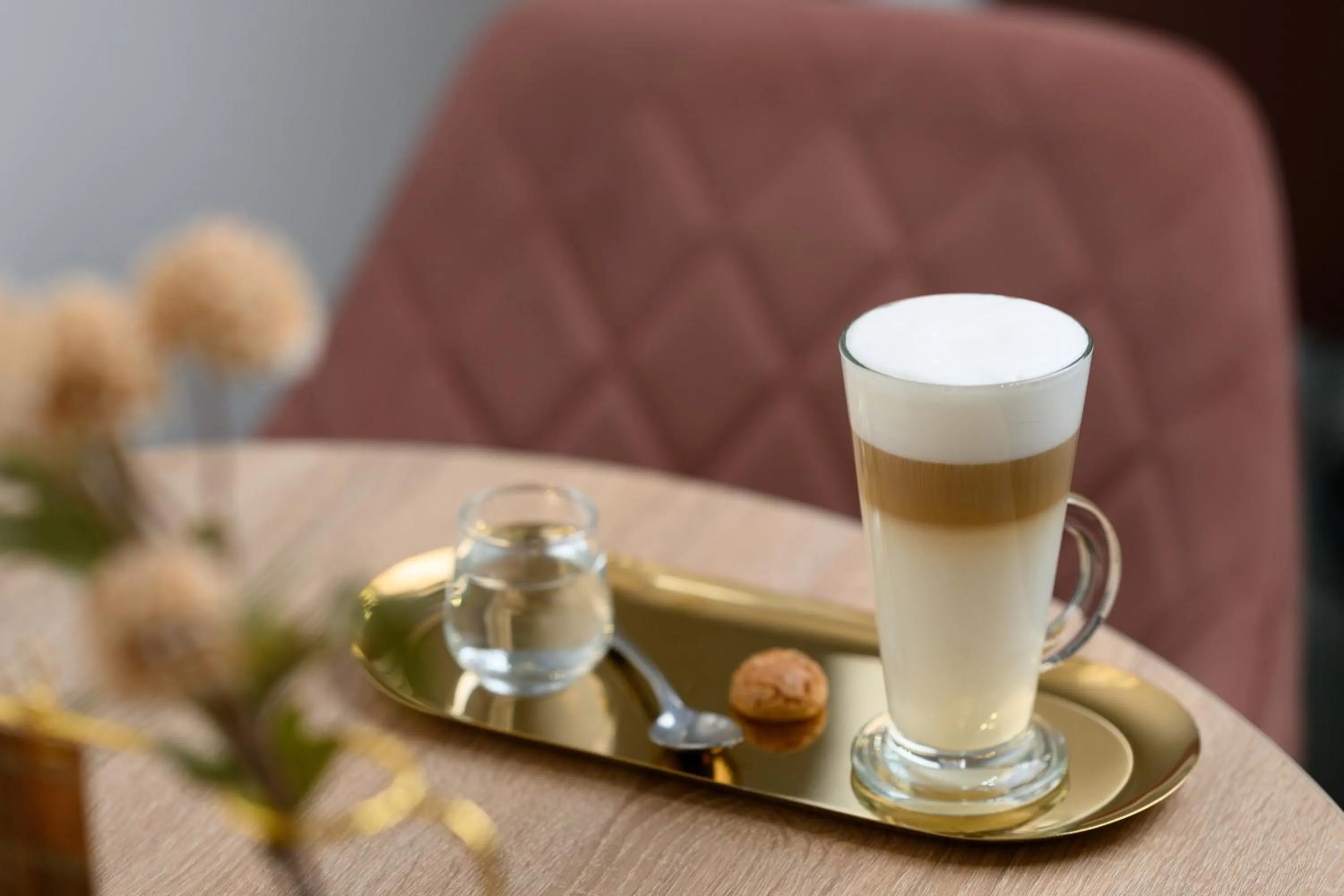 Food and drinks in 12 Revay Hotel