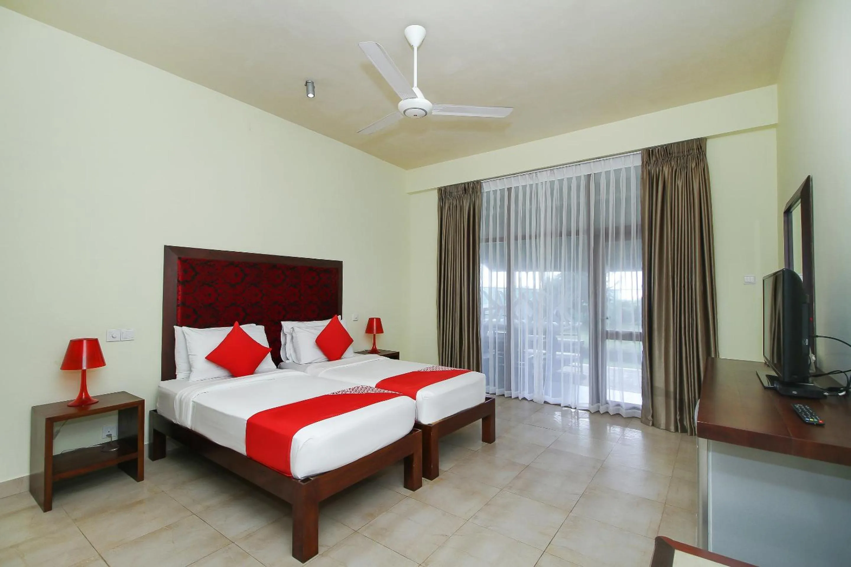 Bed in Maresia Beach Villa