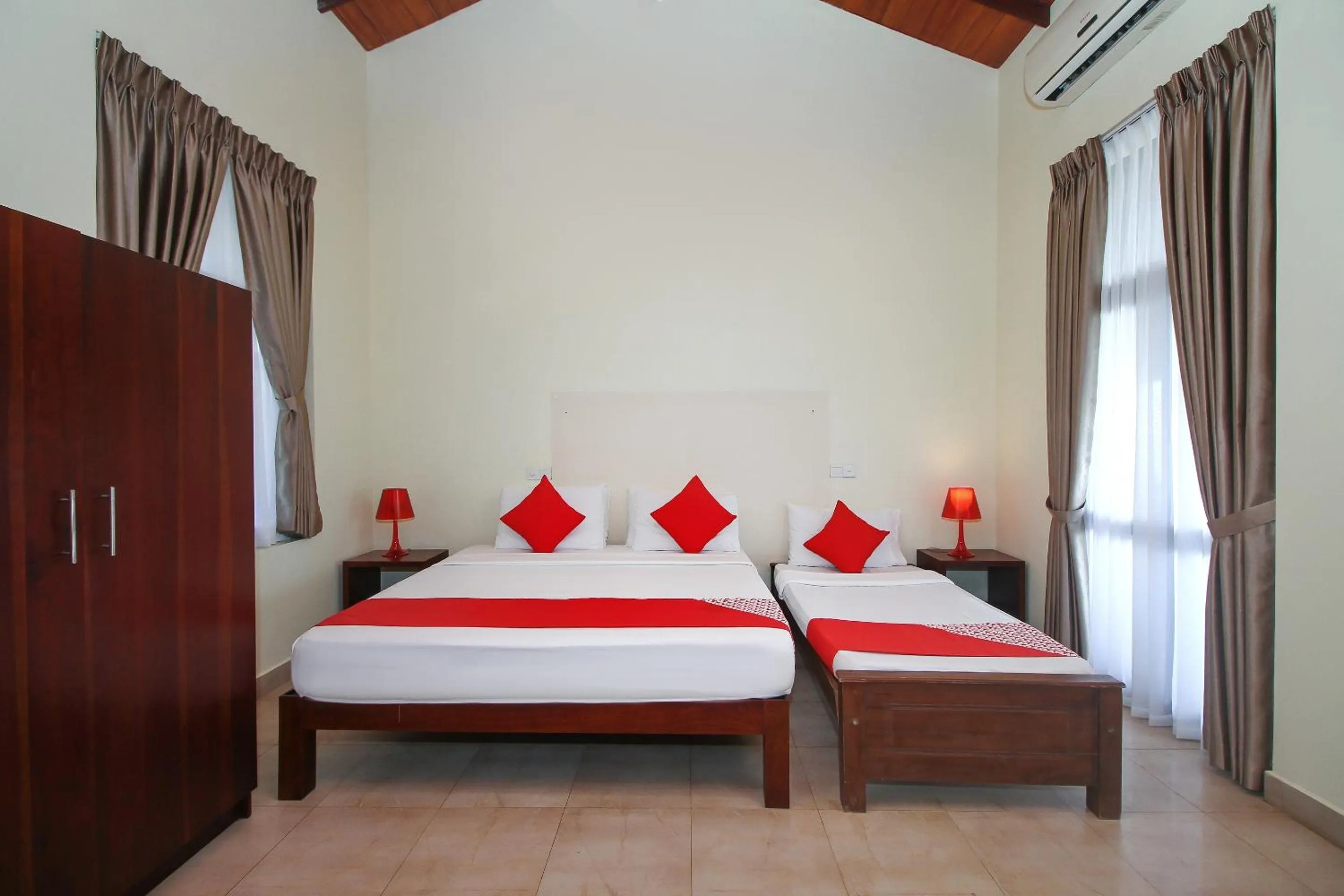 Bedroom, Bed in Maresia Beach Villa