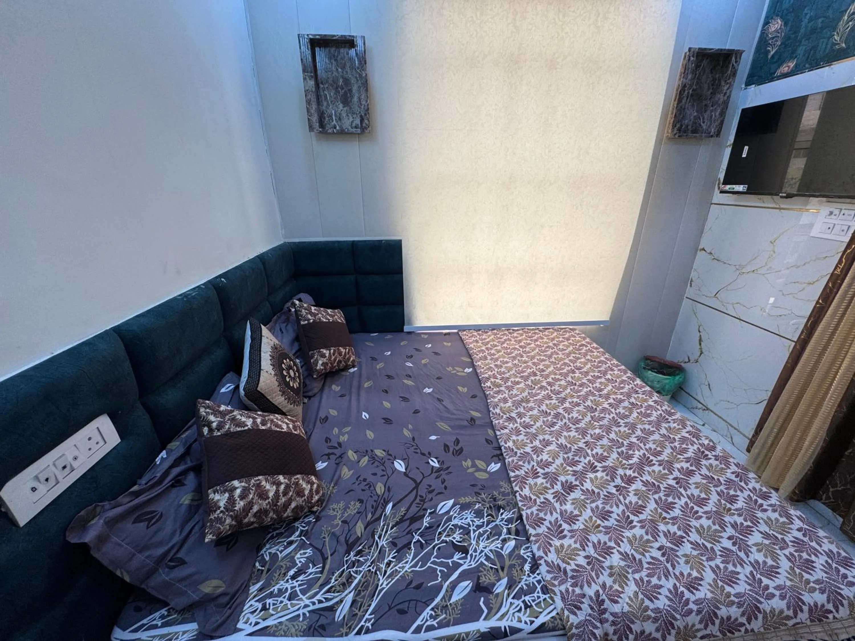 Bedroom, Bed in The Kwality Residency