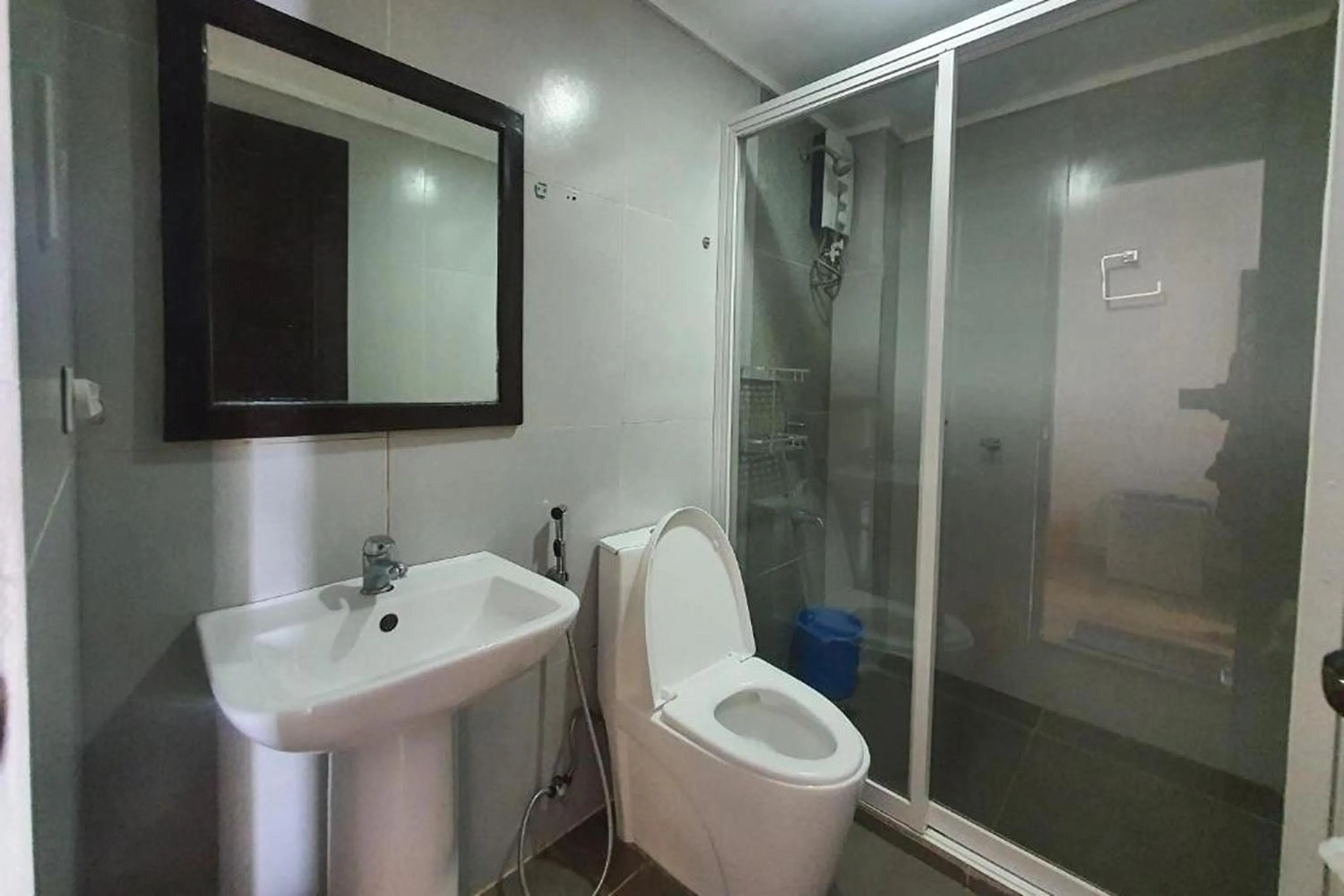 Shower in Bellevue Resort Puerto Galera