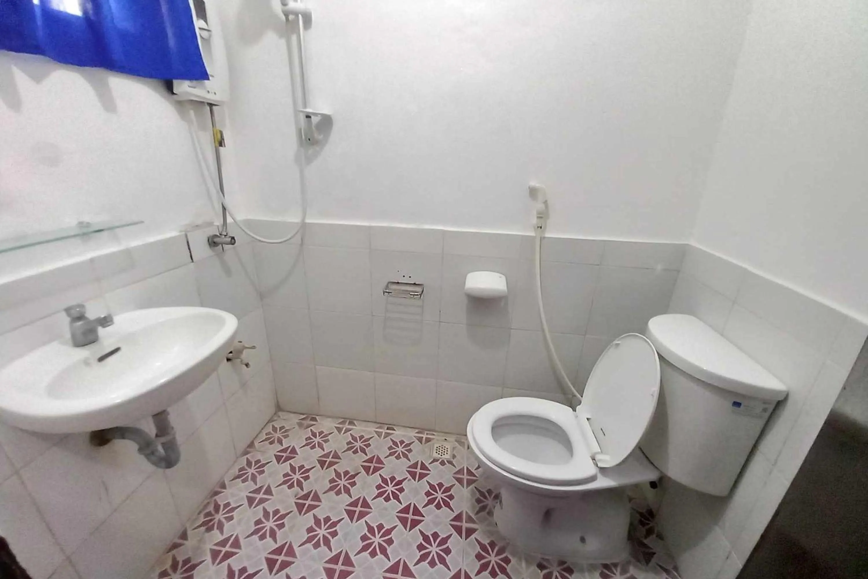 Bathroom in Bellevue Resort Puerto Galera