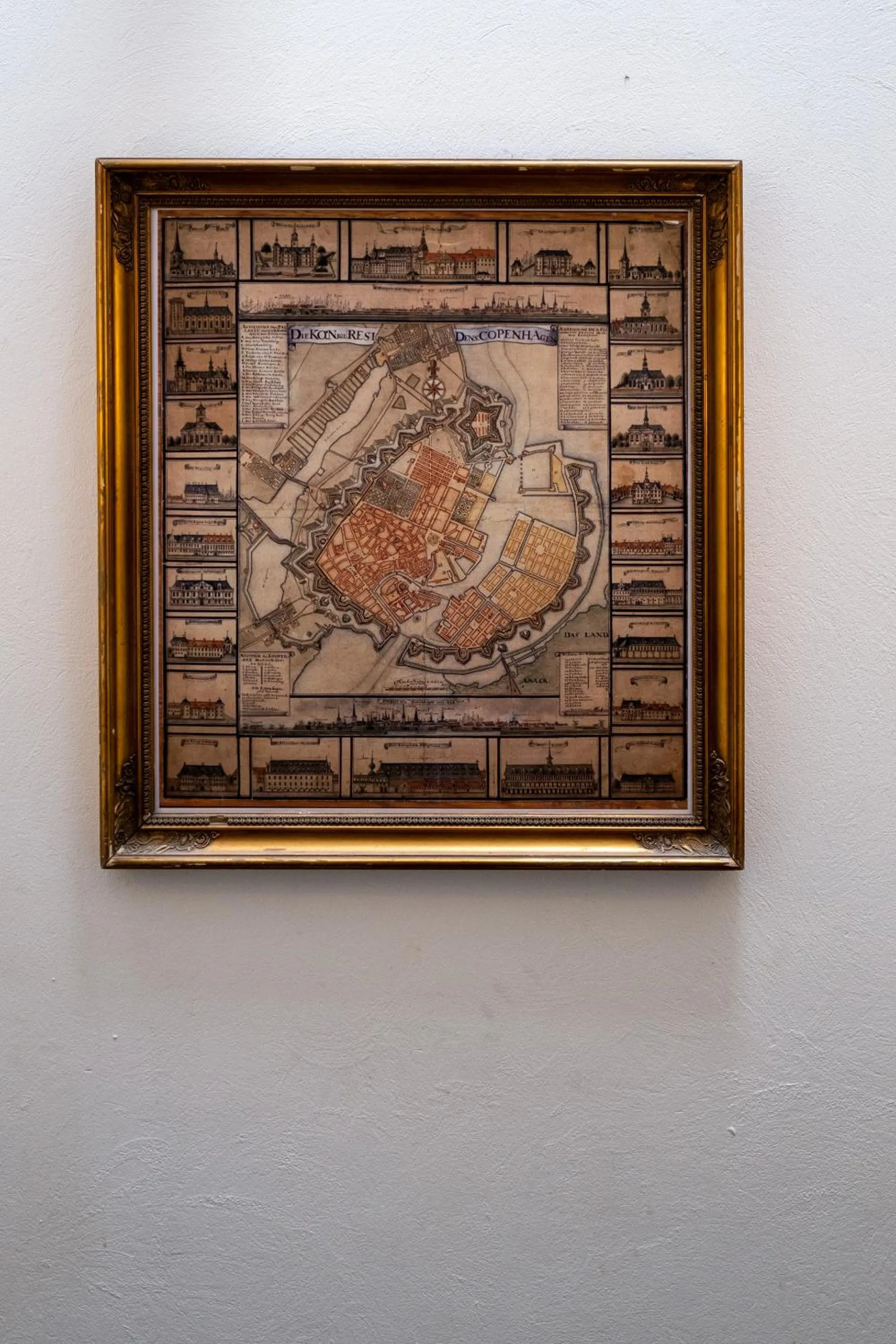 Decorative detail in Capsule Hotel Nyhavn63