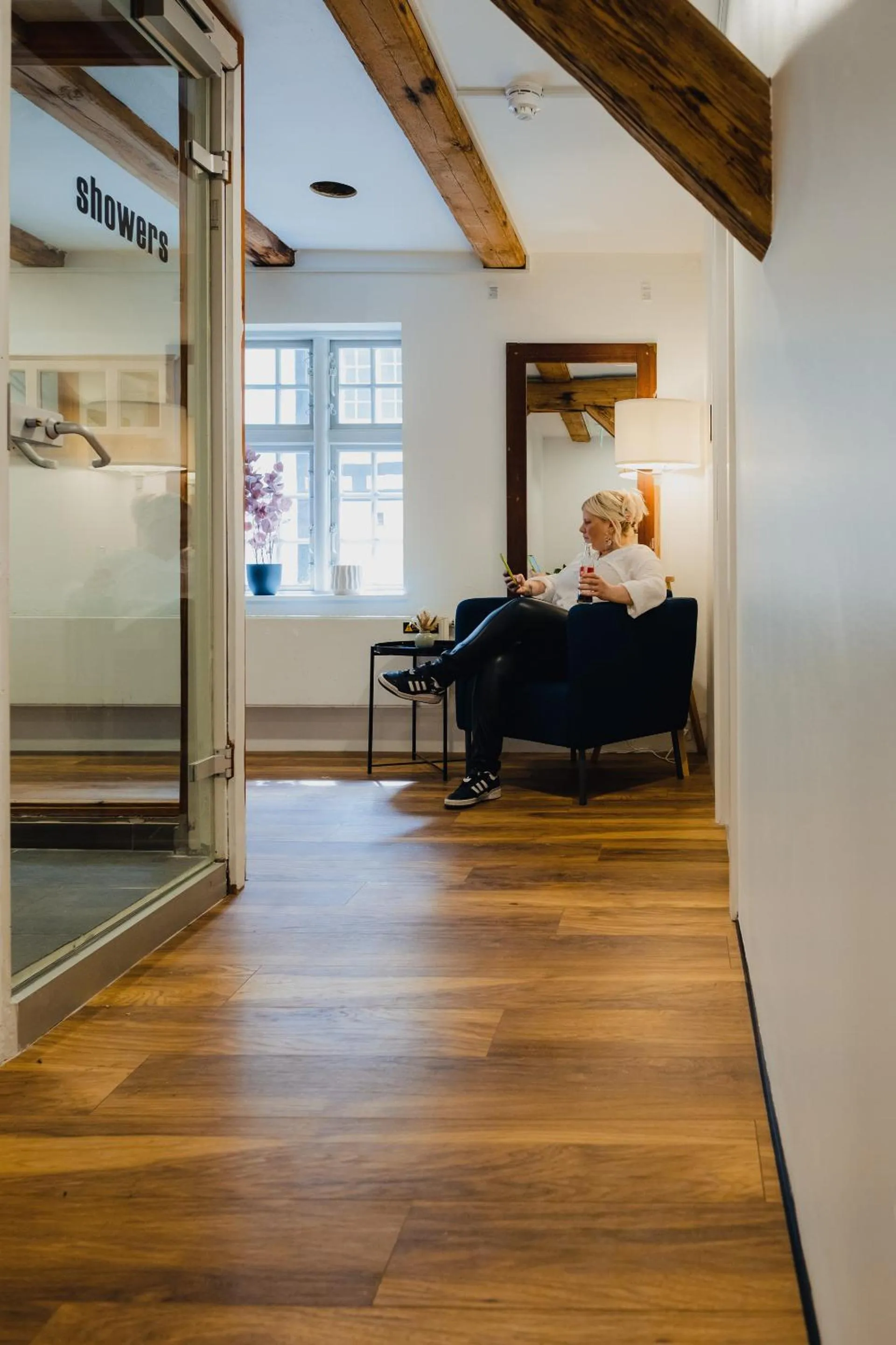 Seating area in Capsule Hotel Nyhavn63