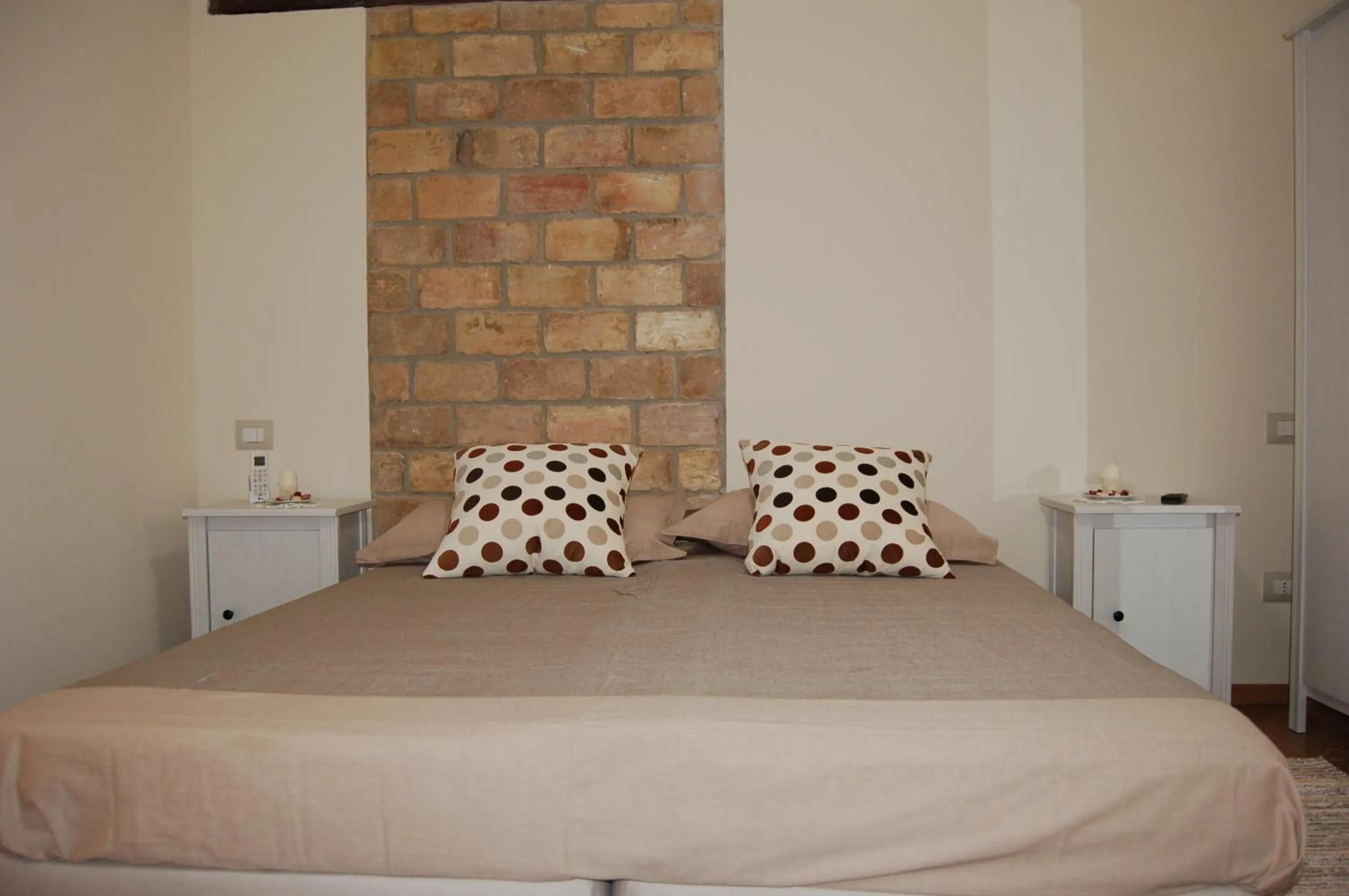 Decorative detail, Bed in Piccolo Marte