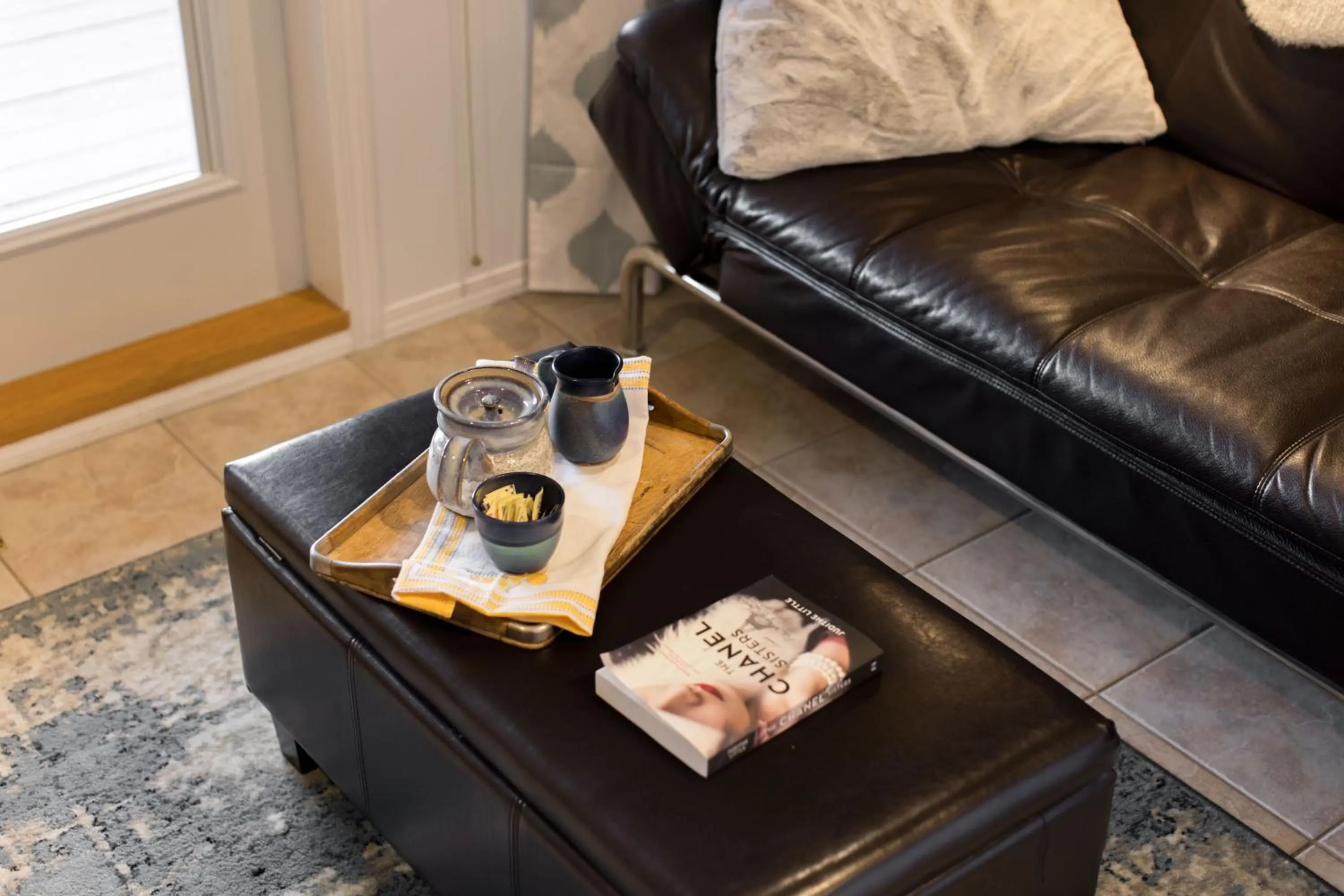 Living room in Enchanter Ocean View Suites
